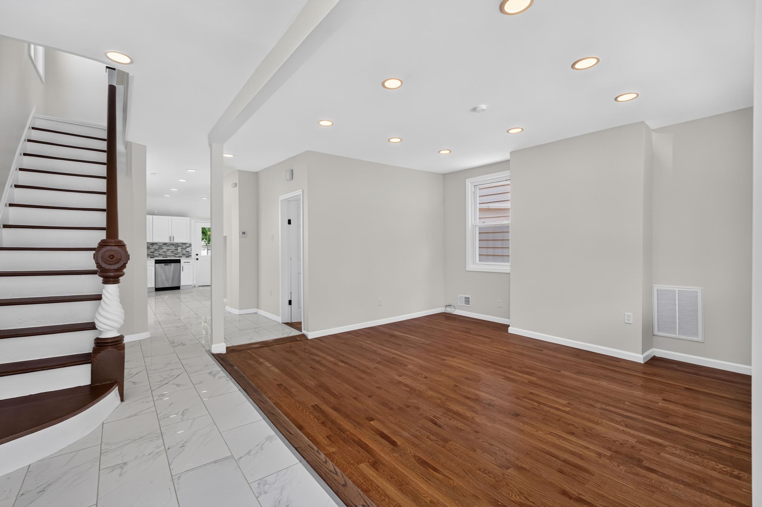 47 WEST 51ST ST
