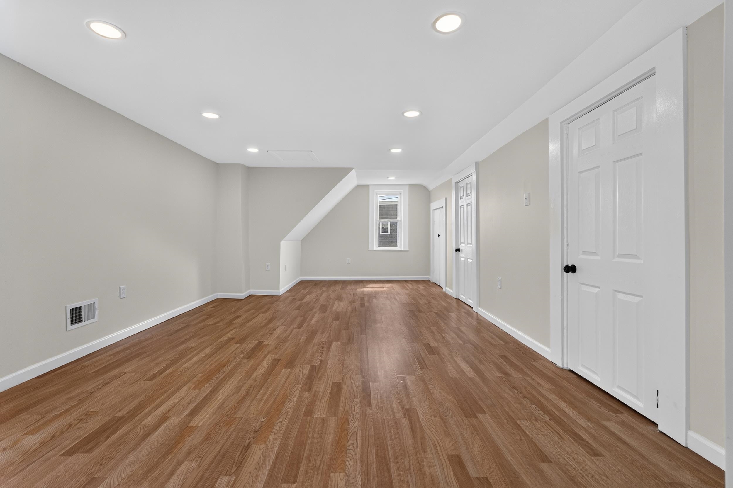 47 WEST 51ST ST