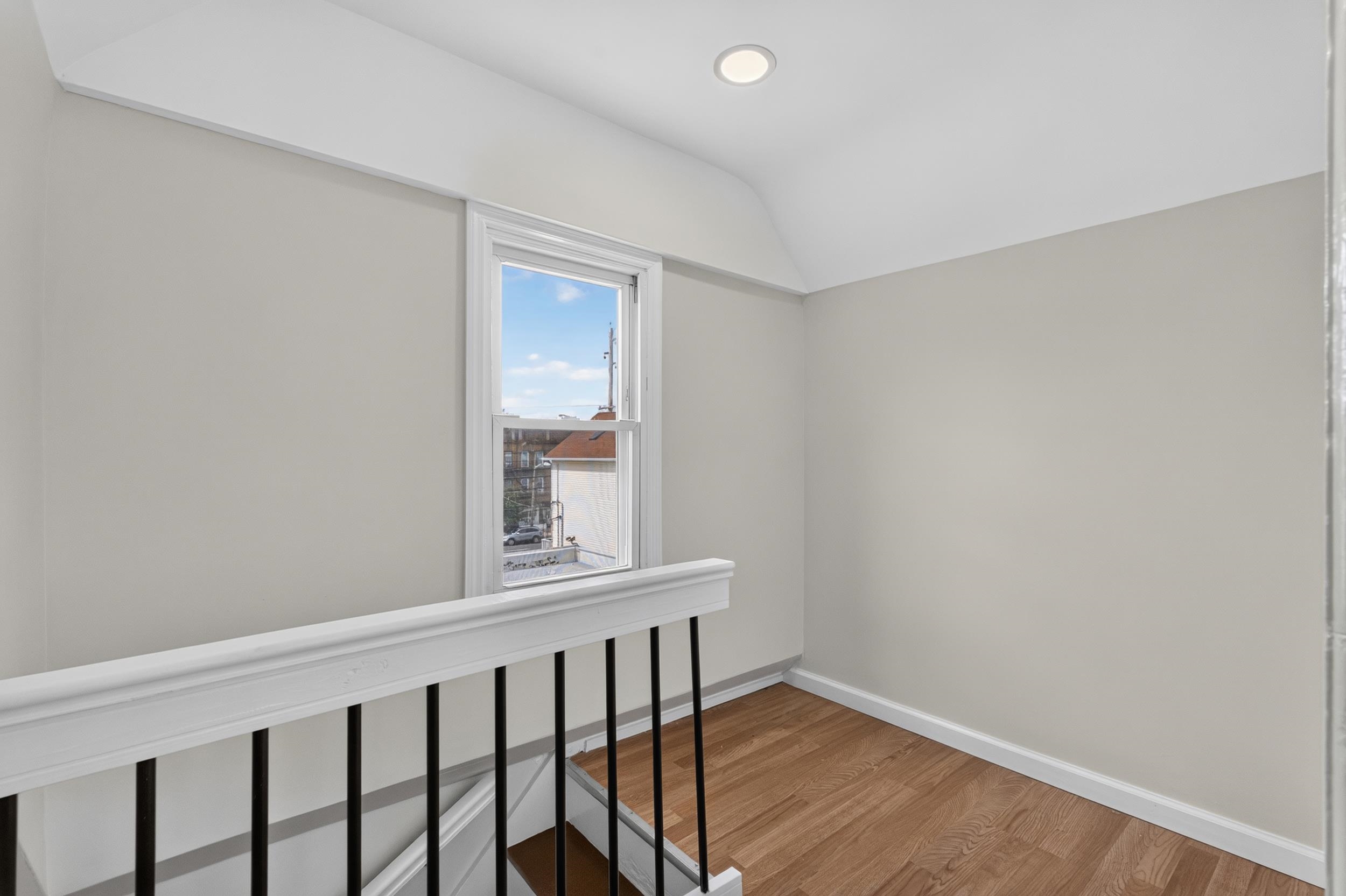 47 WEST 51ST ST