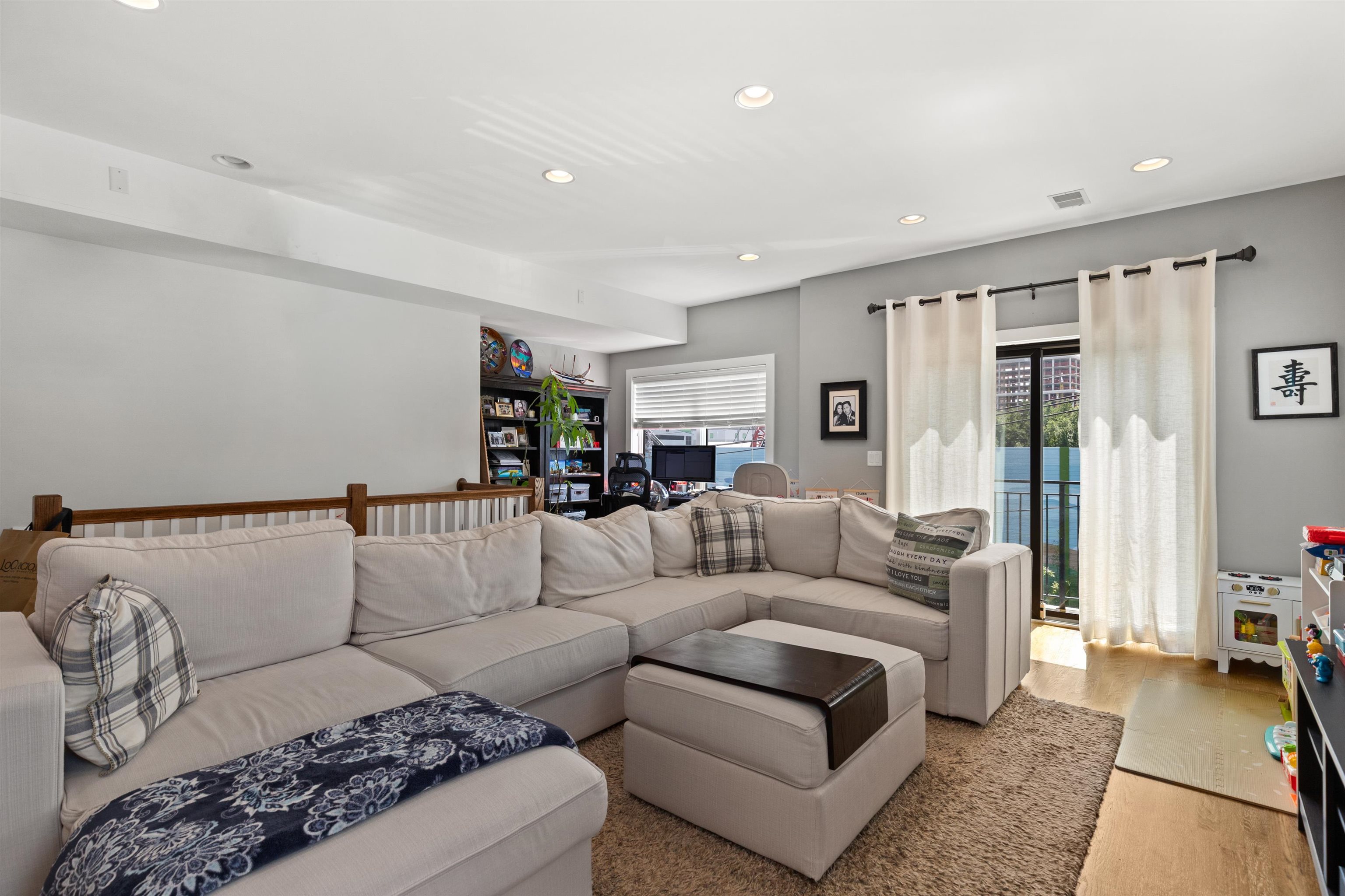 48 WEST 18TH ST