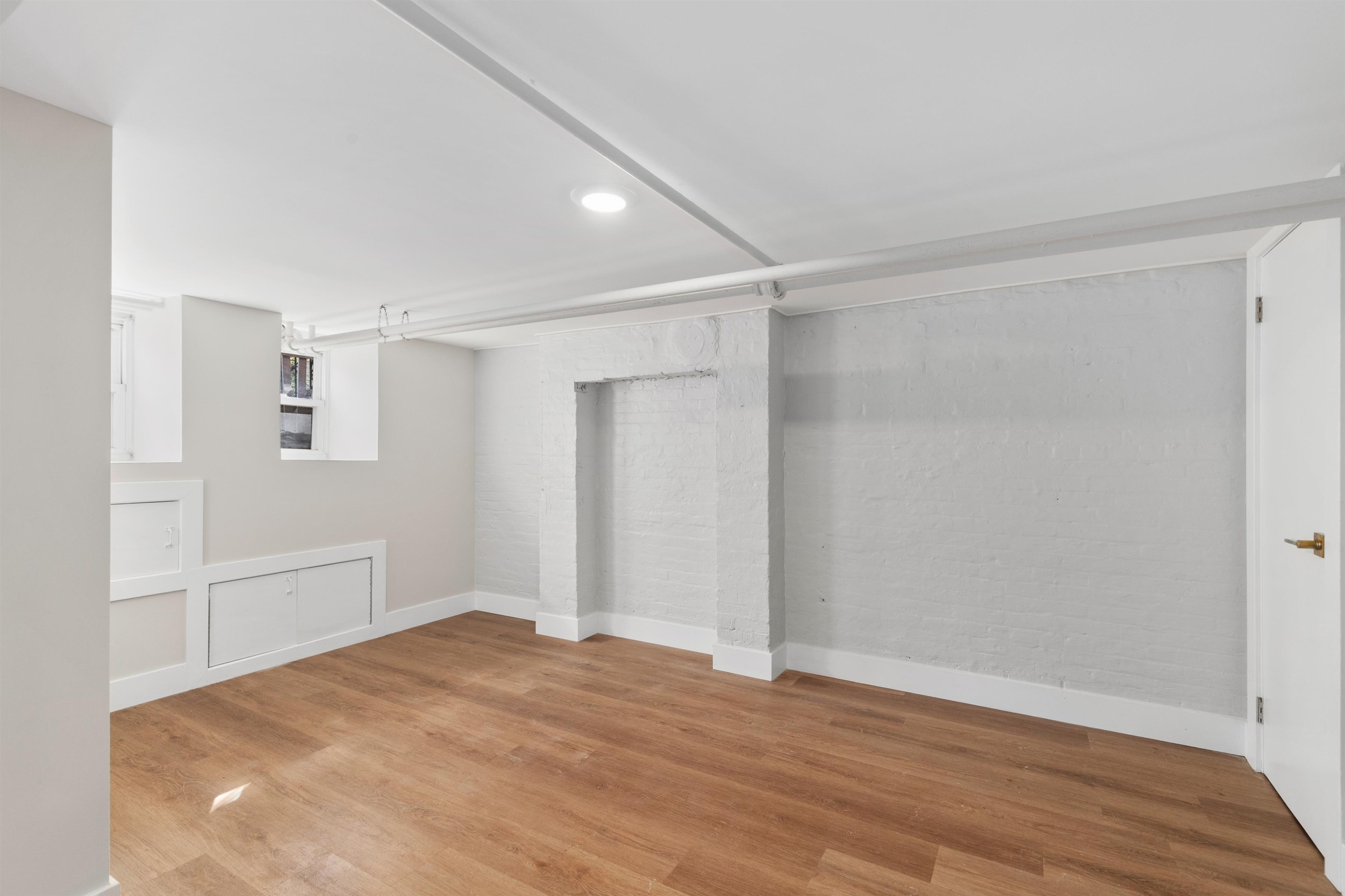 224 EGE AVE