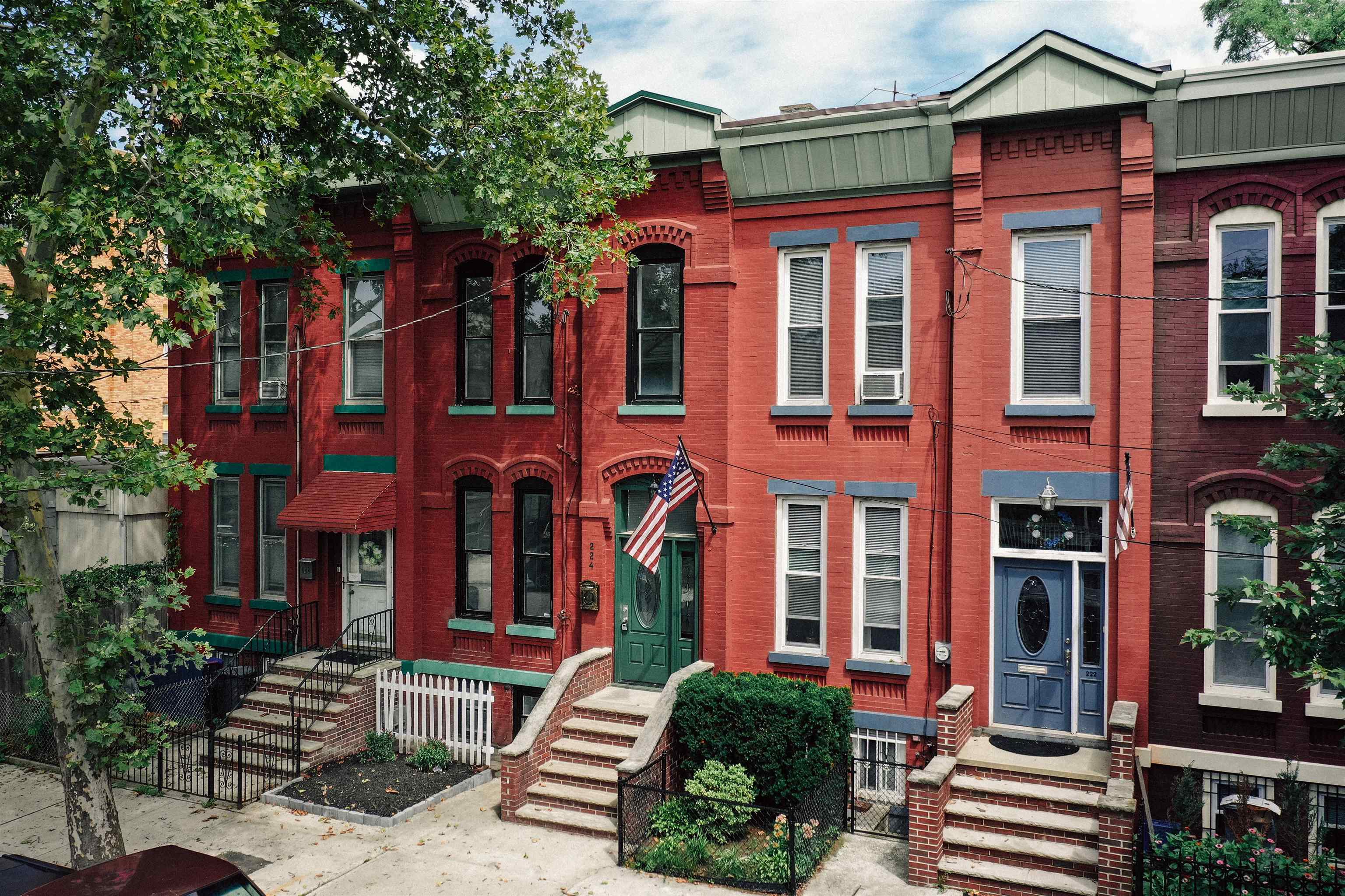 224 EGE AVE