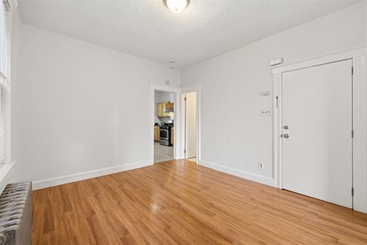 342 AVENUE E Unit: 2