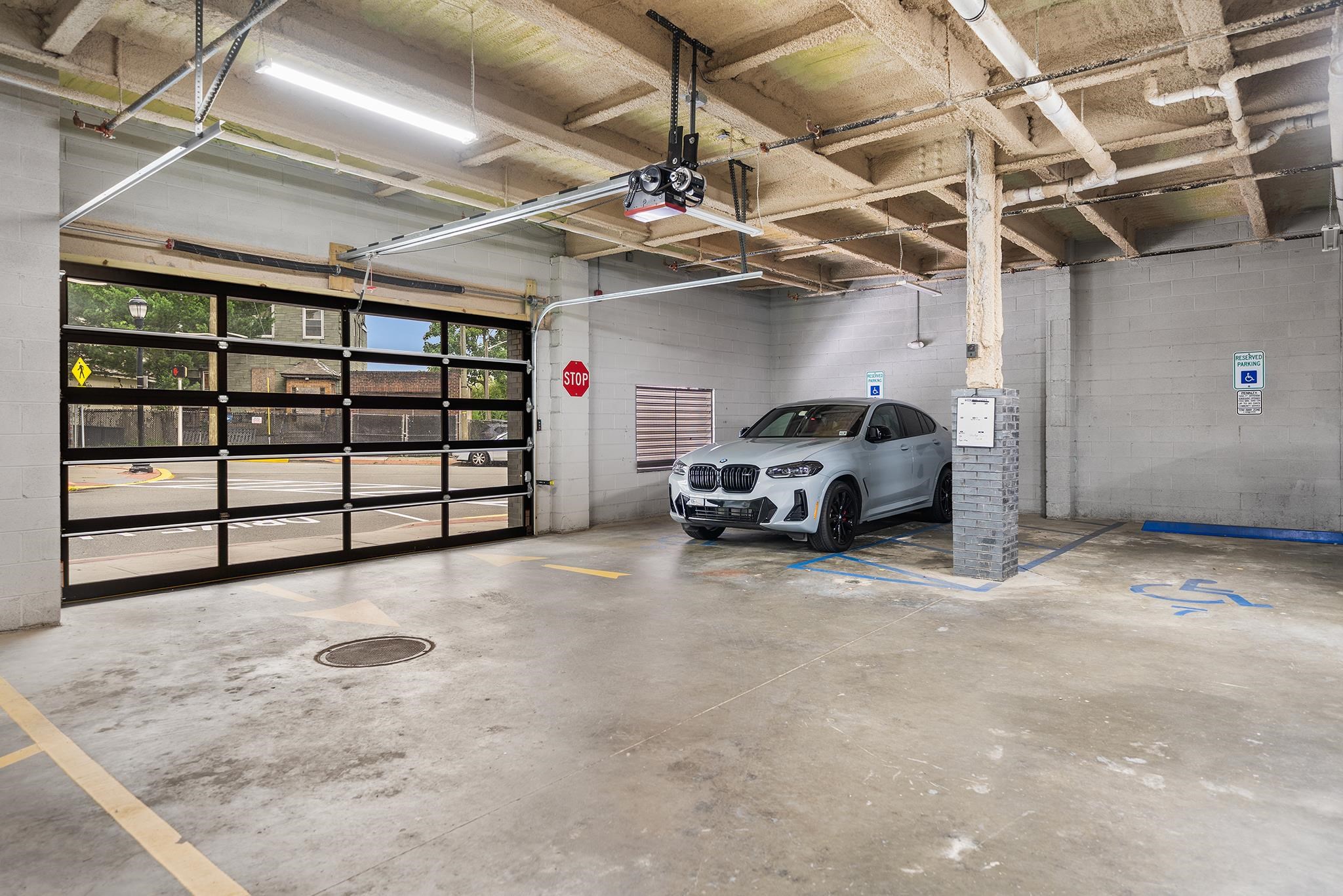1601 MANHATTAN AVE Unit: 203