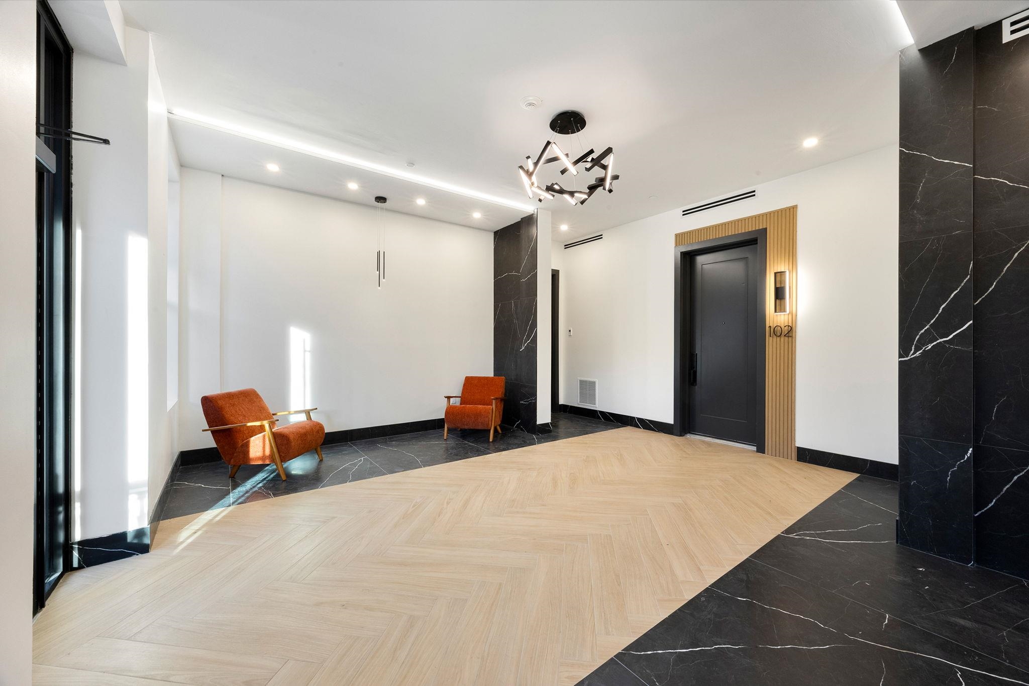 166 HANCOCK AVE Unit: 202