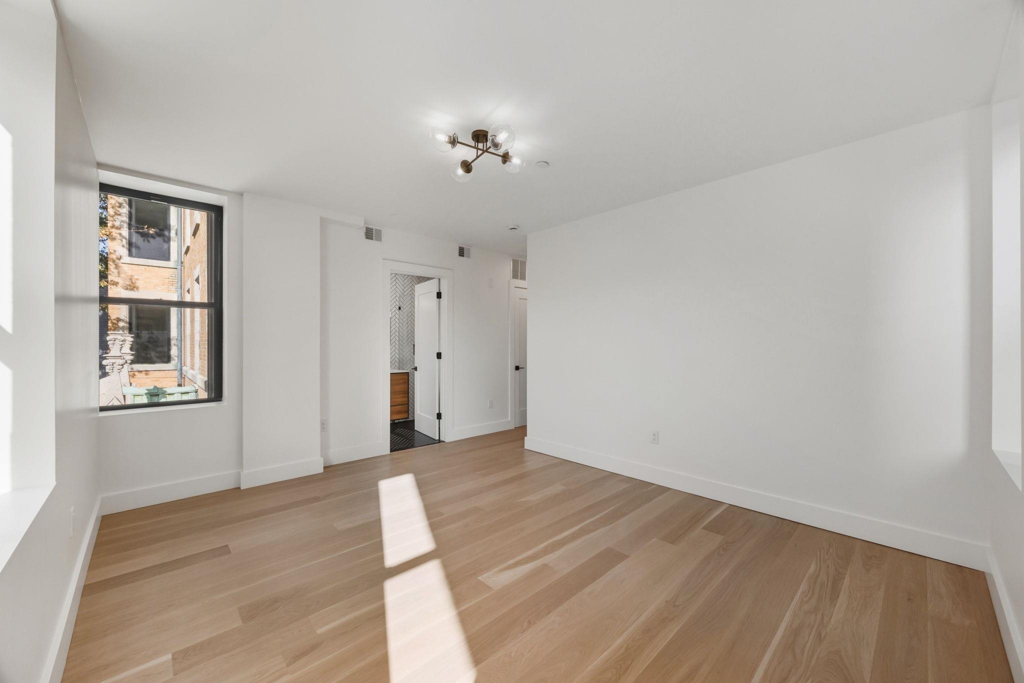 166 HANCOCK AVE Unit: 203