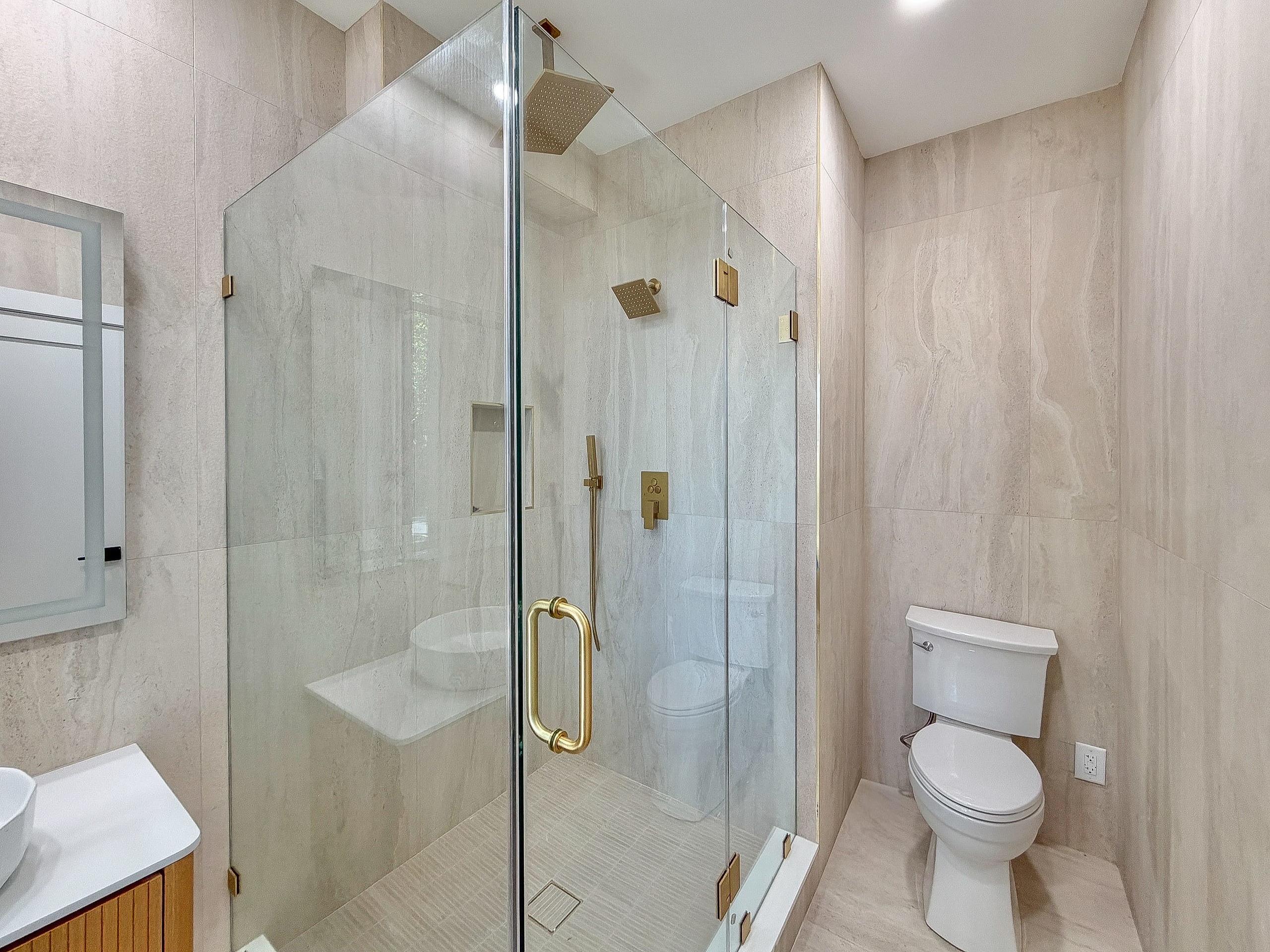 1902 JOHN F KENNEDY BLVD Unit: 4