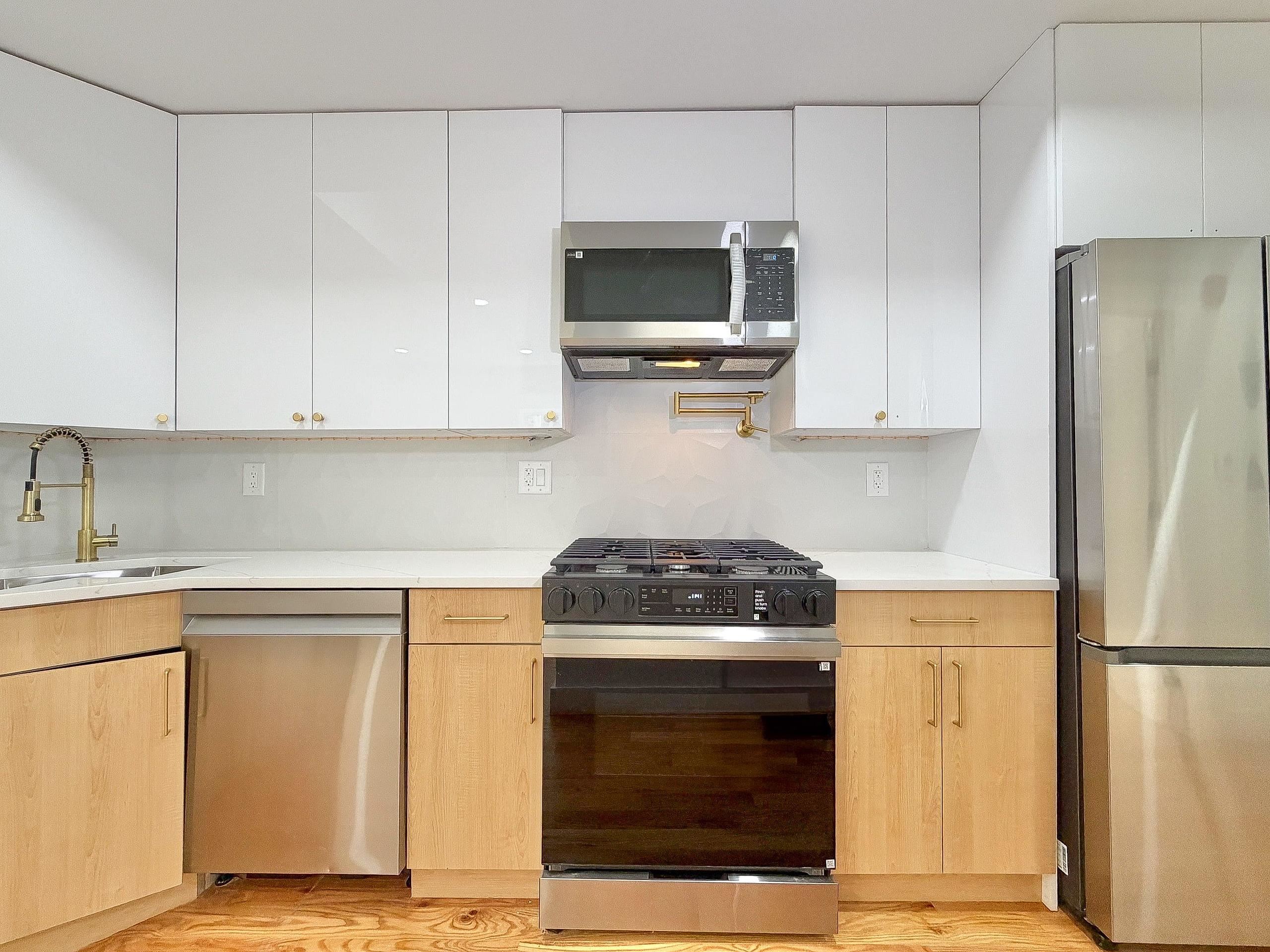 1902 JOHN F KENNEDY BLVD Unit: 4