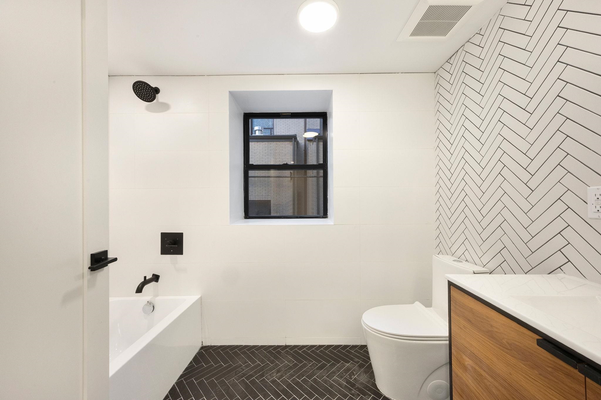 166 HANCOCK AVE Unit: G01