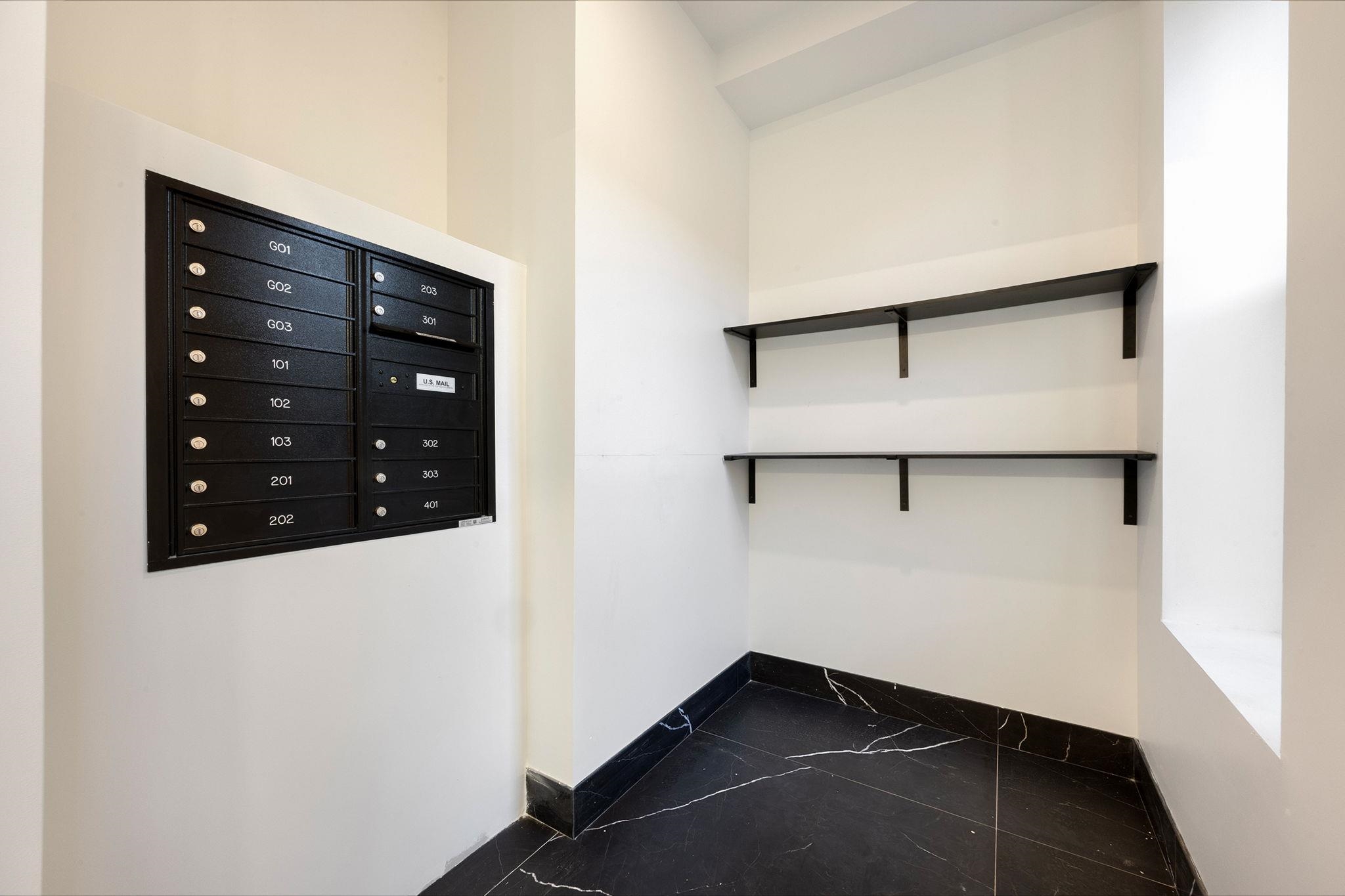 166 HANCOCK AVE Unit: G02