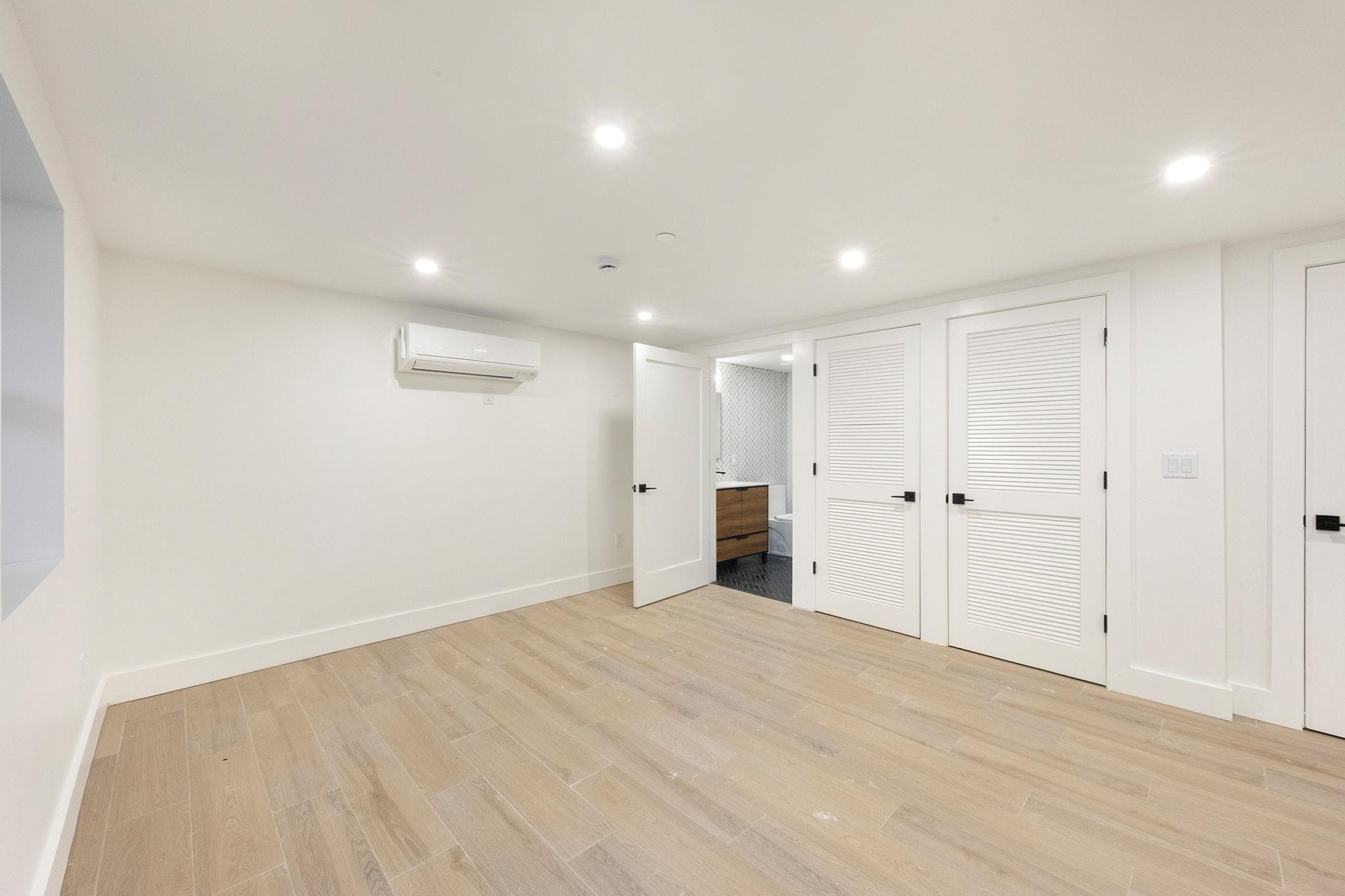 166 HANCOCK AVE Unit: G02