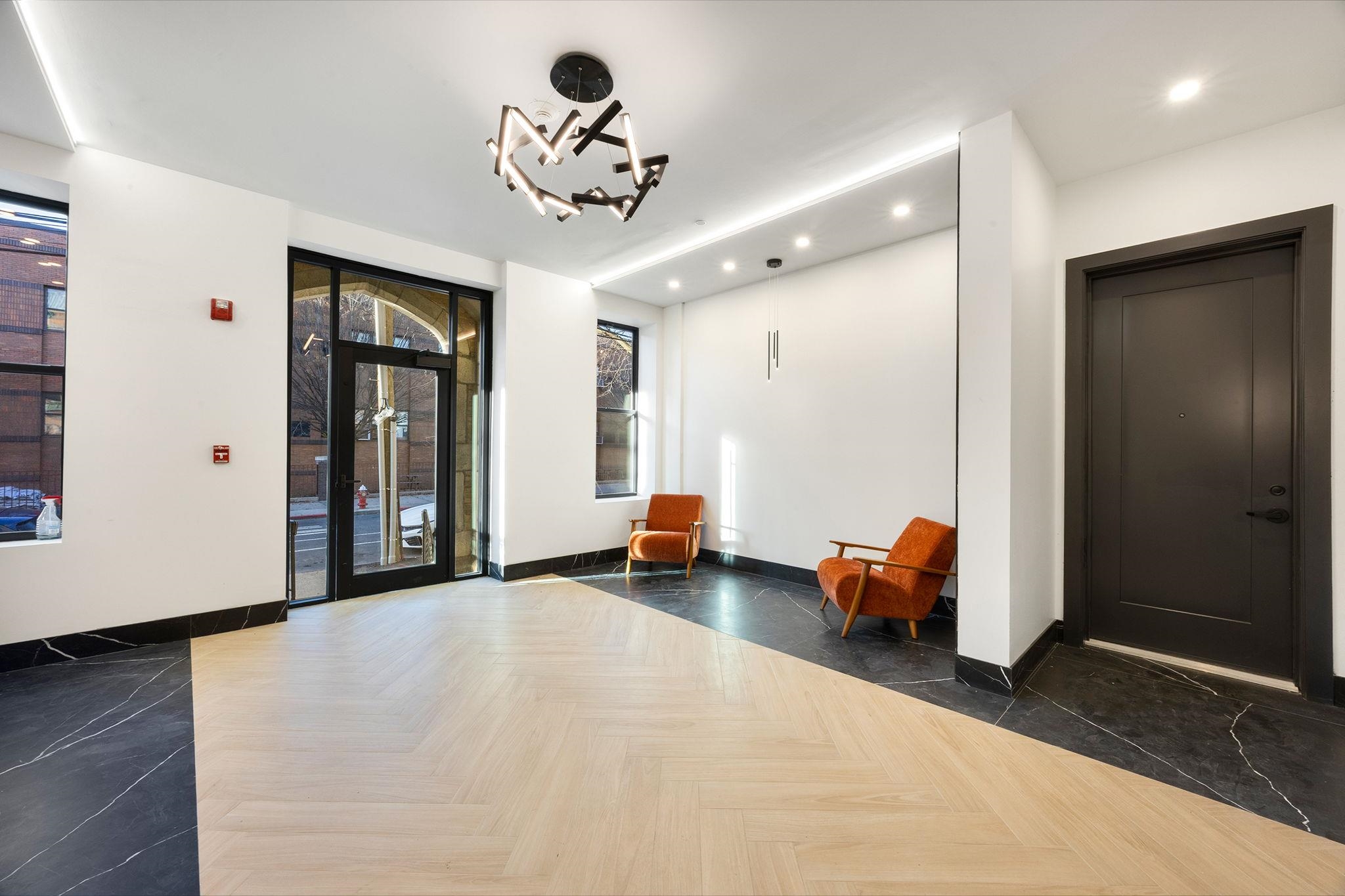 166 HANCOCK AVE Unit: G03