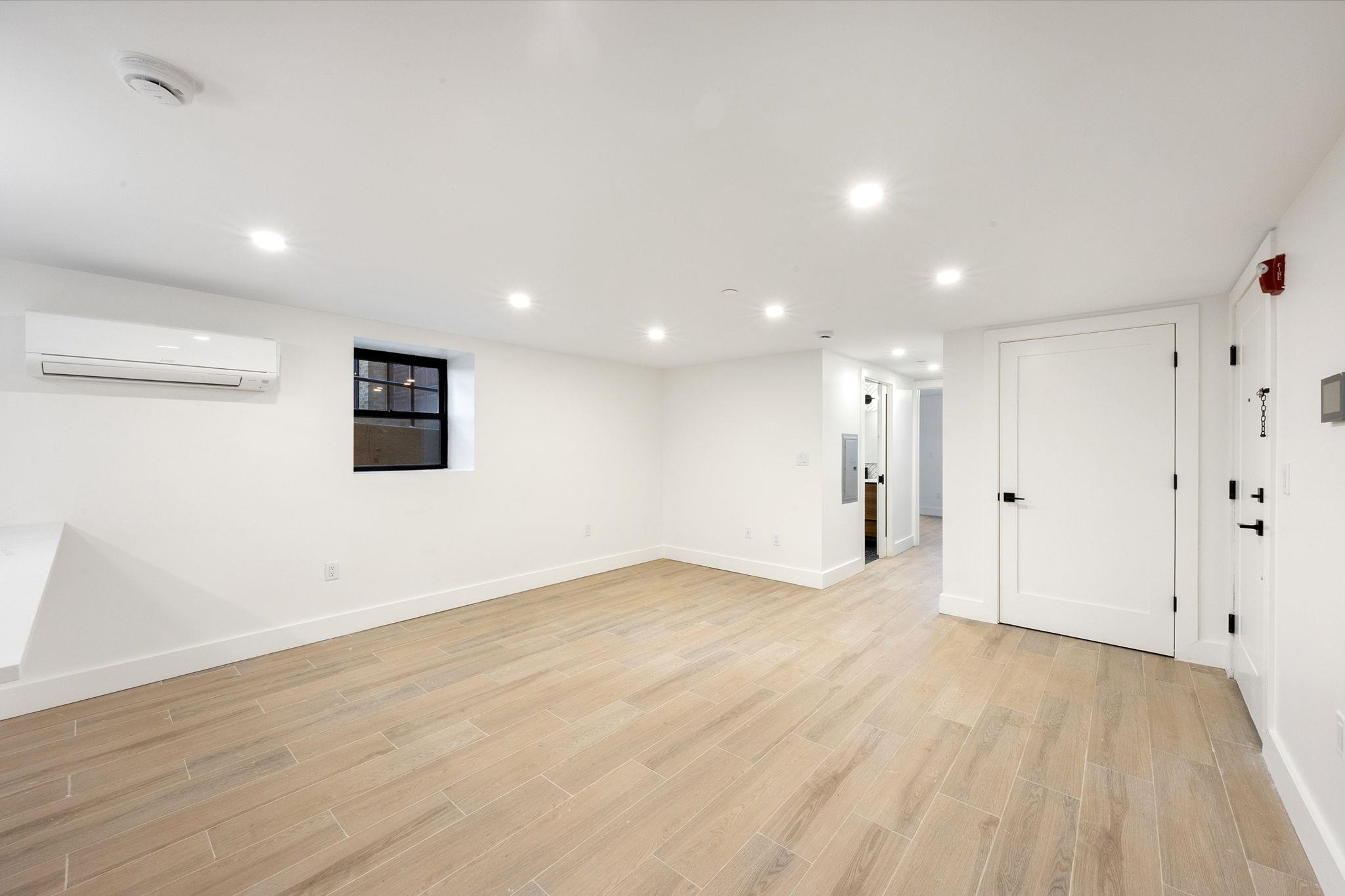 166 HANCOCK AVE Unit: G03