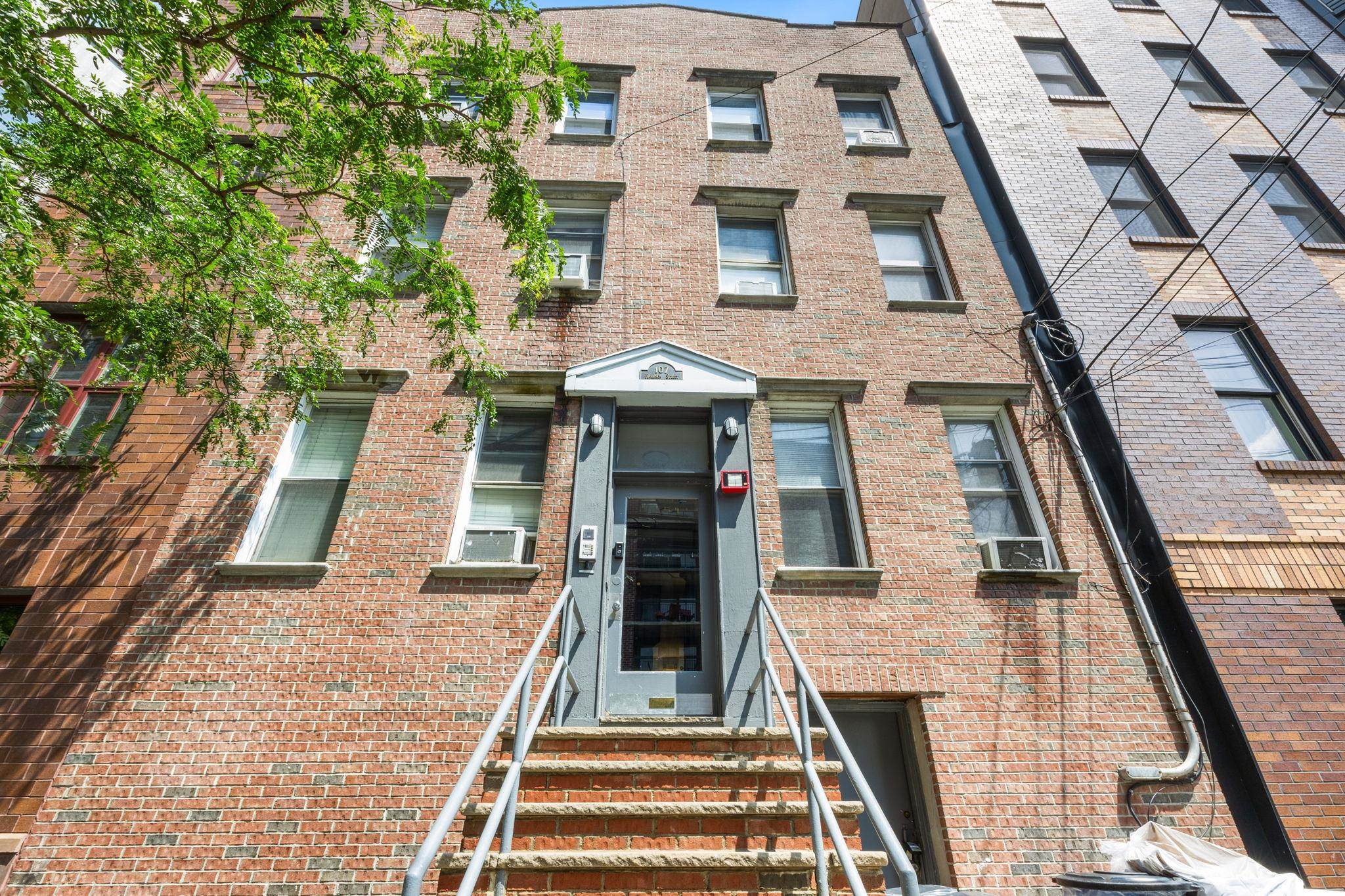 107 HARRISON ST Unit: 2