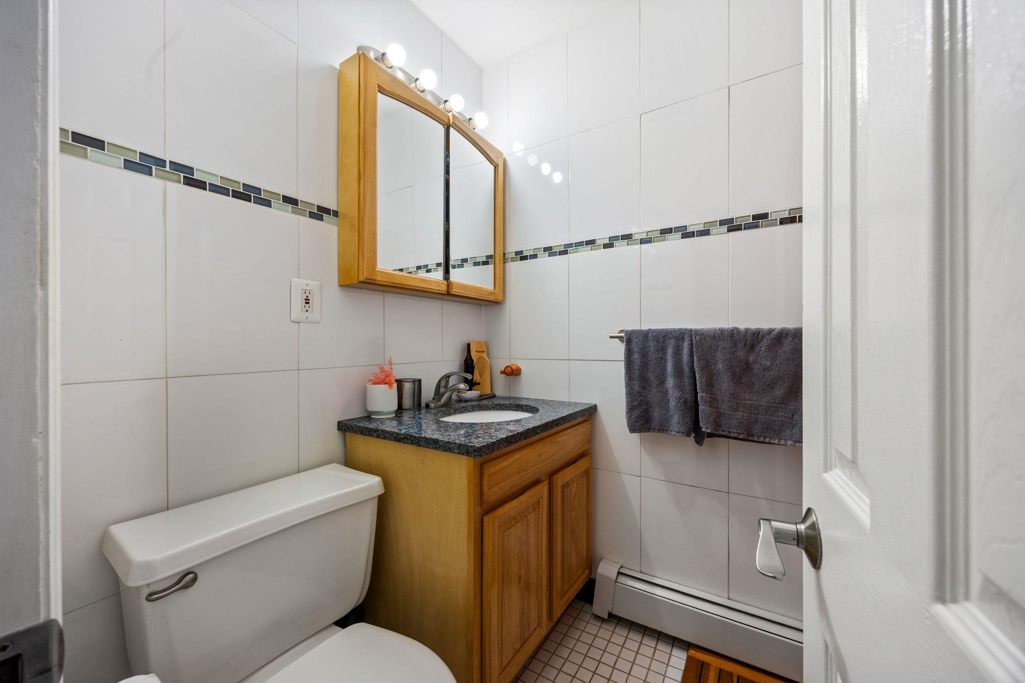 107 HARRISON ST Unit: 2