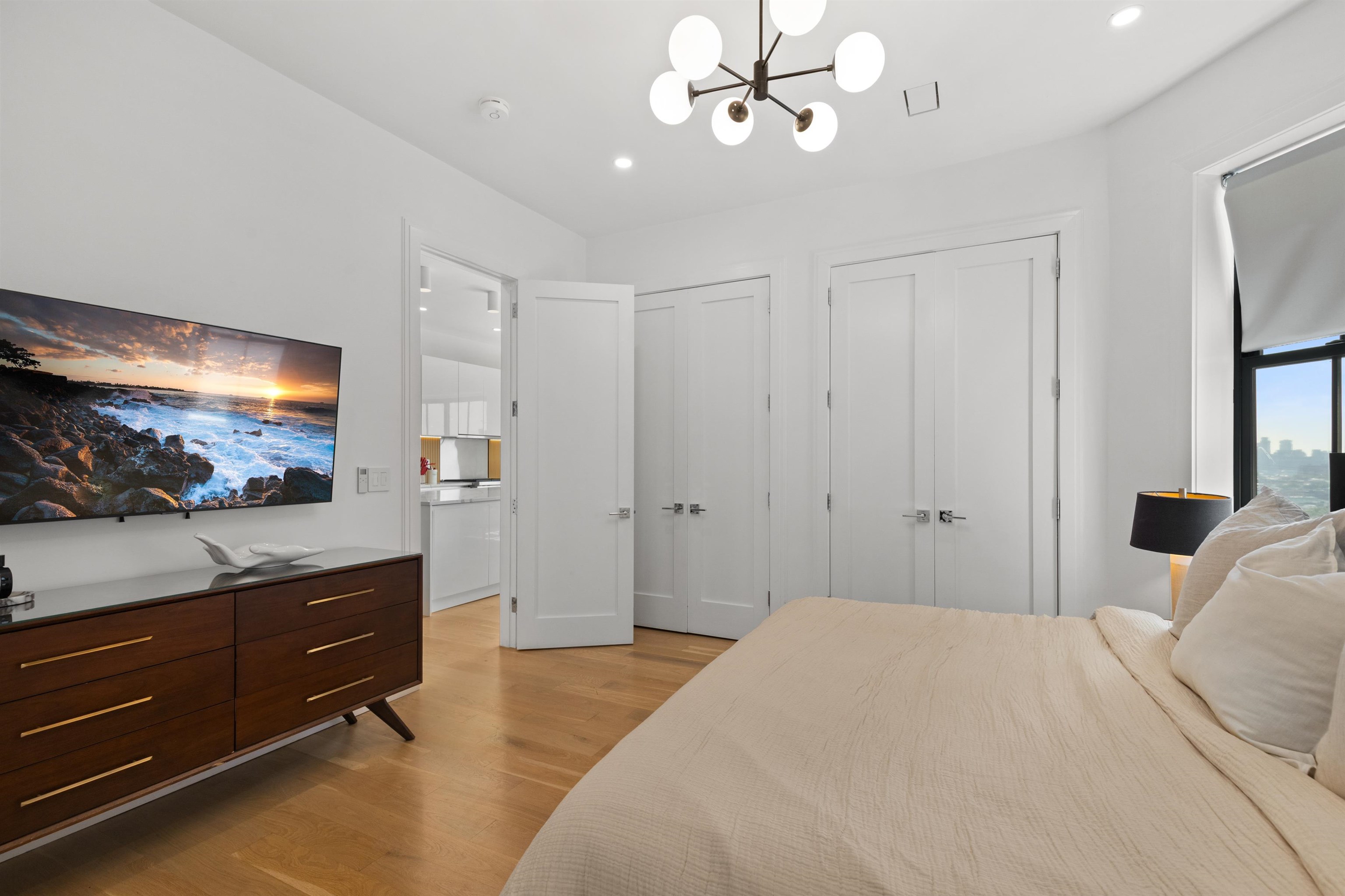 644 PALISADE AVE Unit: 2