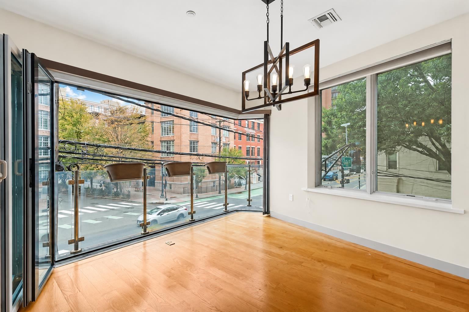 296 GRAND ST Unit: 2