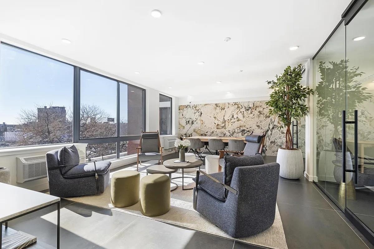 55 JORDAN AVE Unit: 805