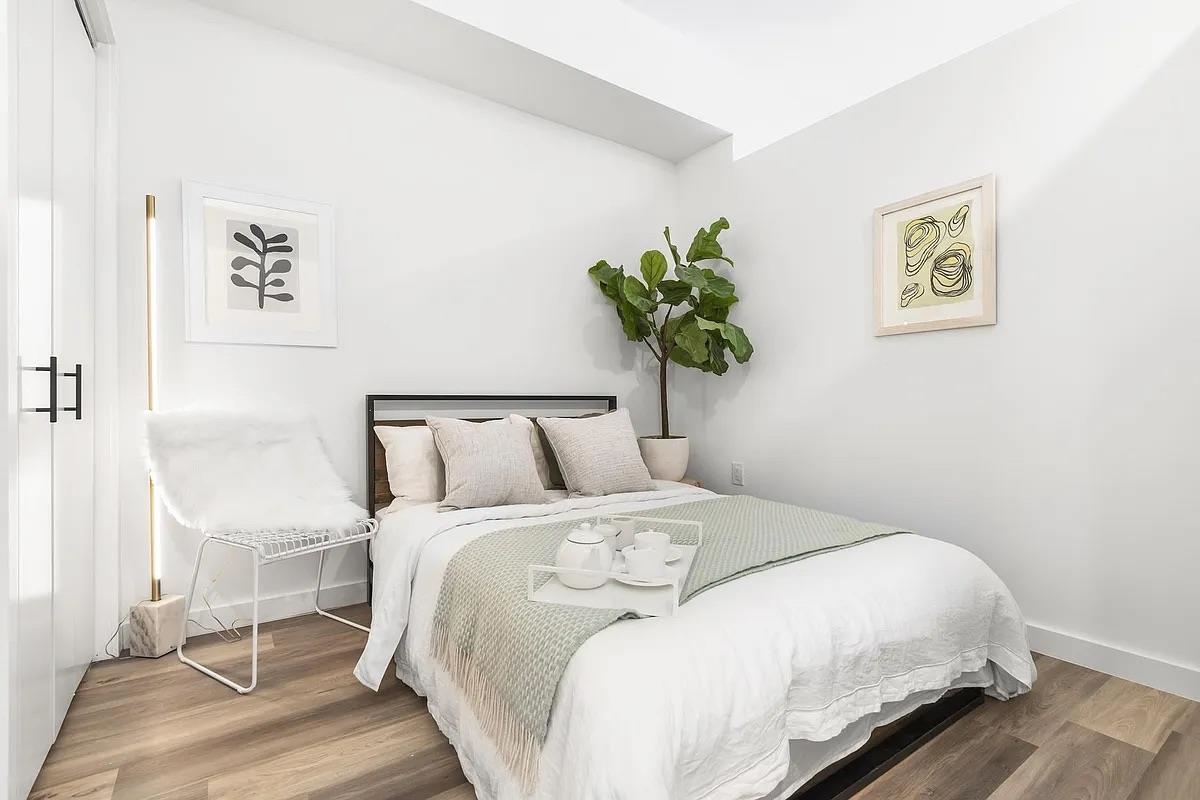 55 JORDAN AVE Unit: 209