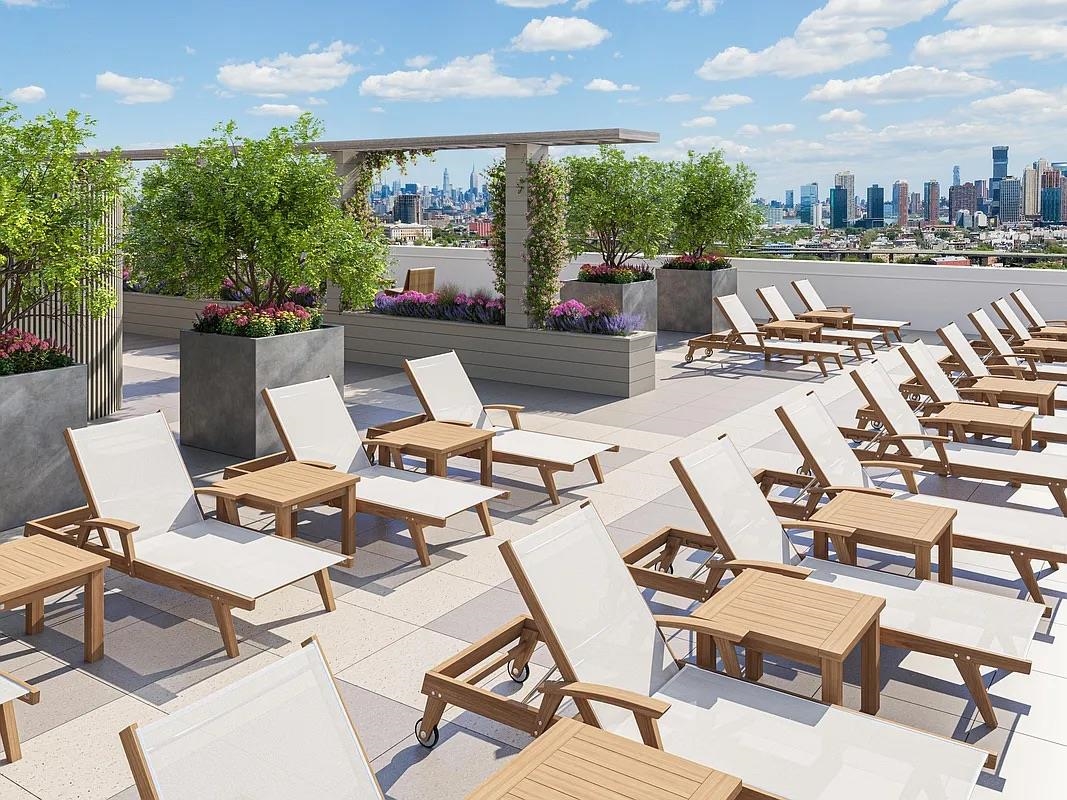 55 JORDAN AVE Unit: 209
