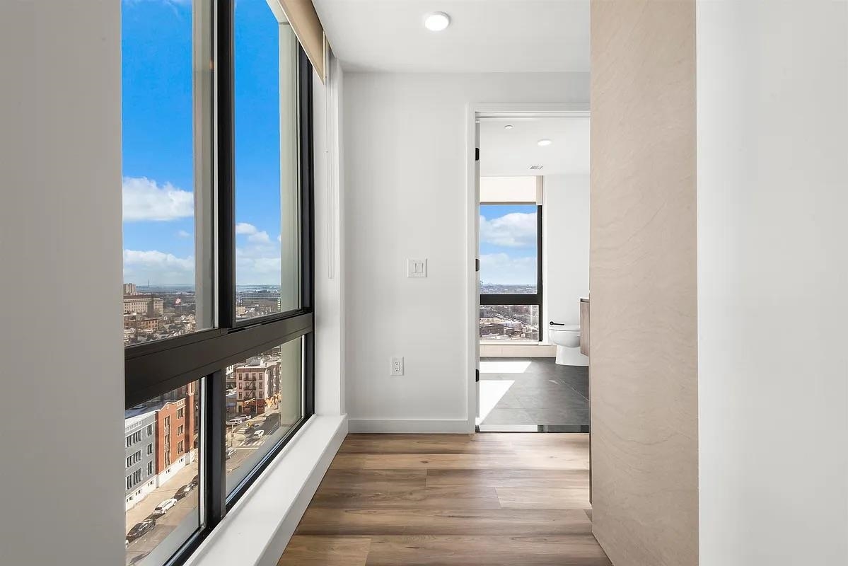 55 JORDAN AVE Unit: 1316