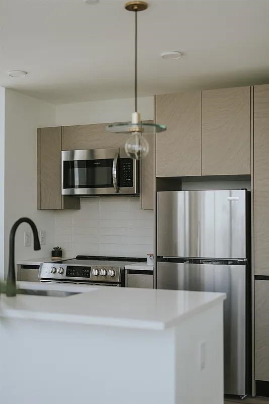 55 JORDAN AVE Unit: 1510