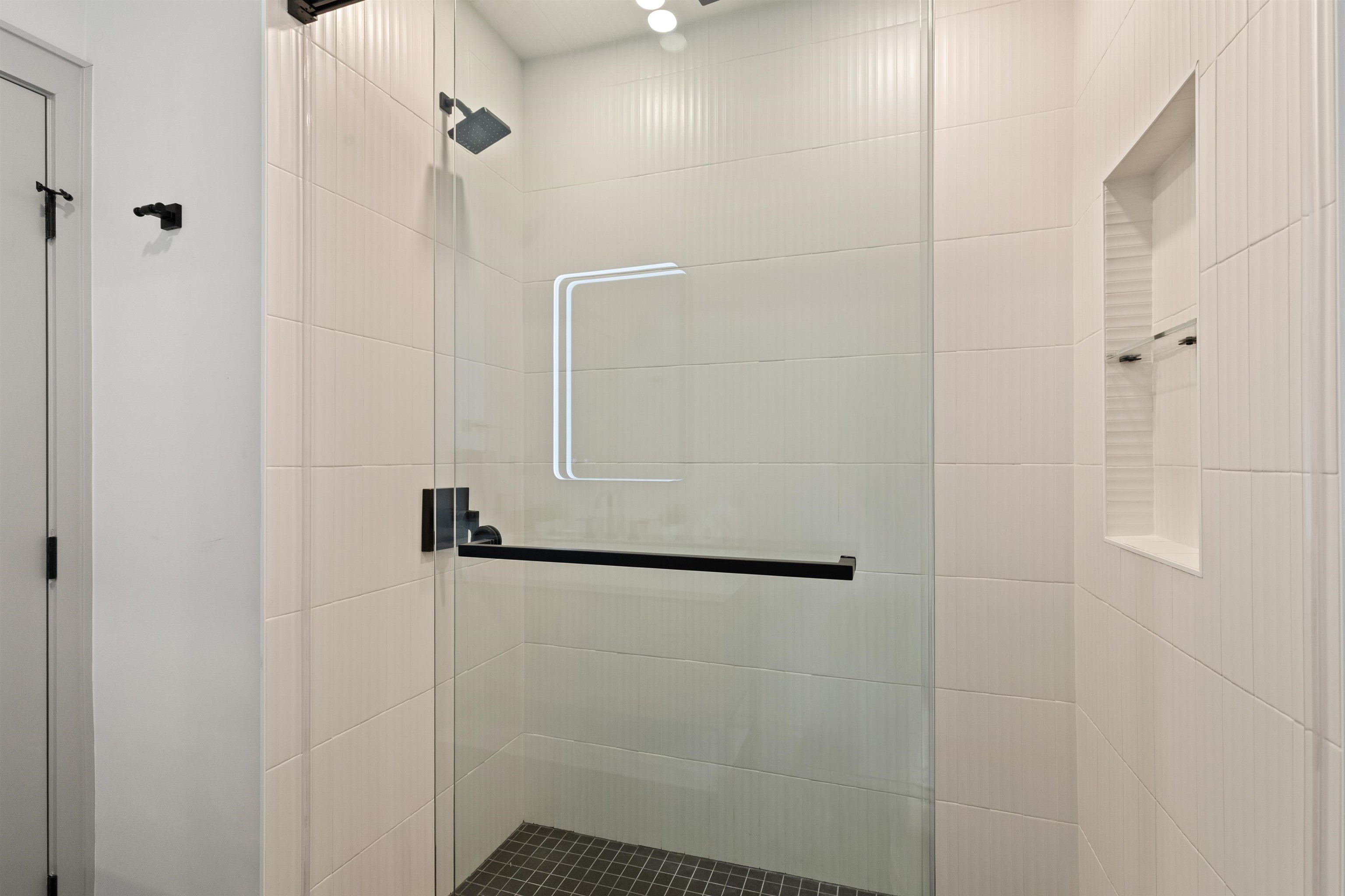 6115 BLVD EAST Unit: 2
