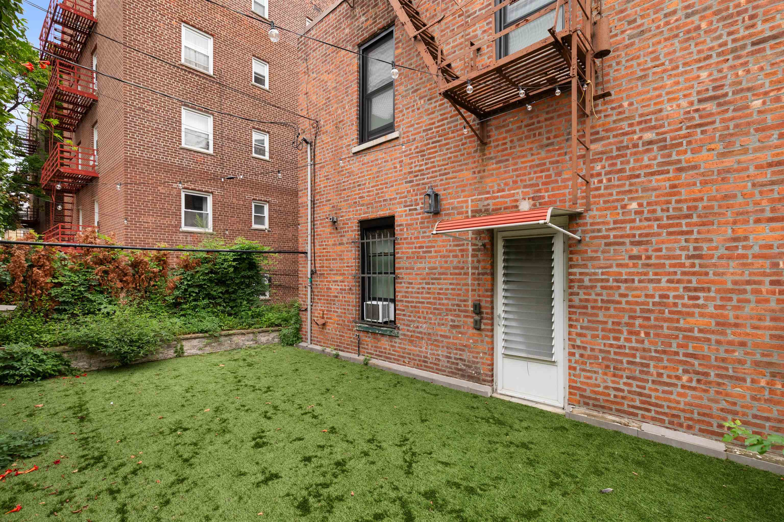 6115 BLVD EAST Unit: 2