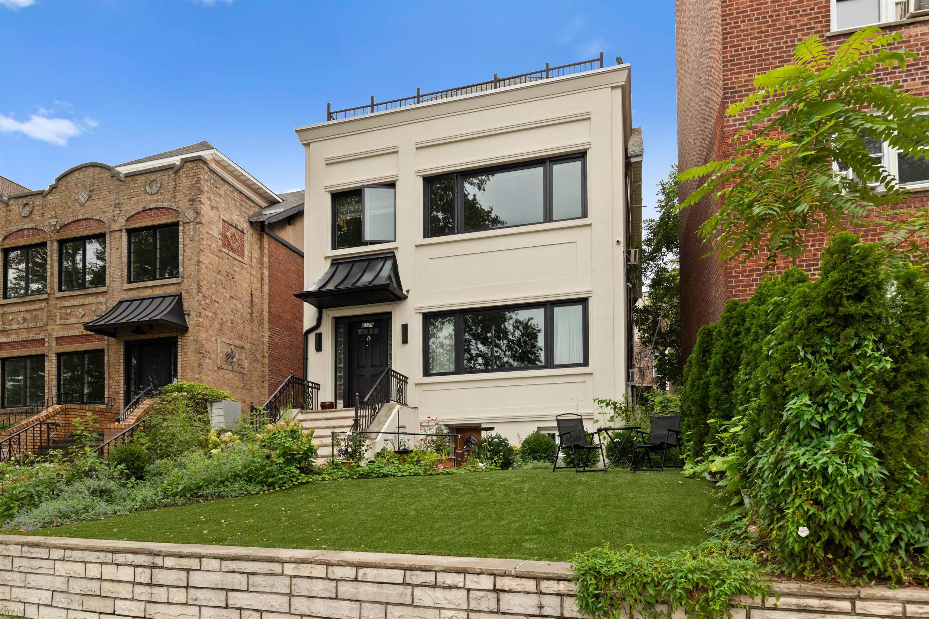 6115 BLVD EAST Unit: 2