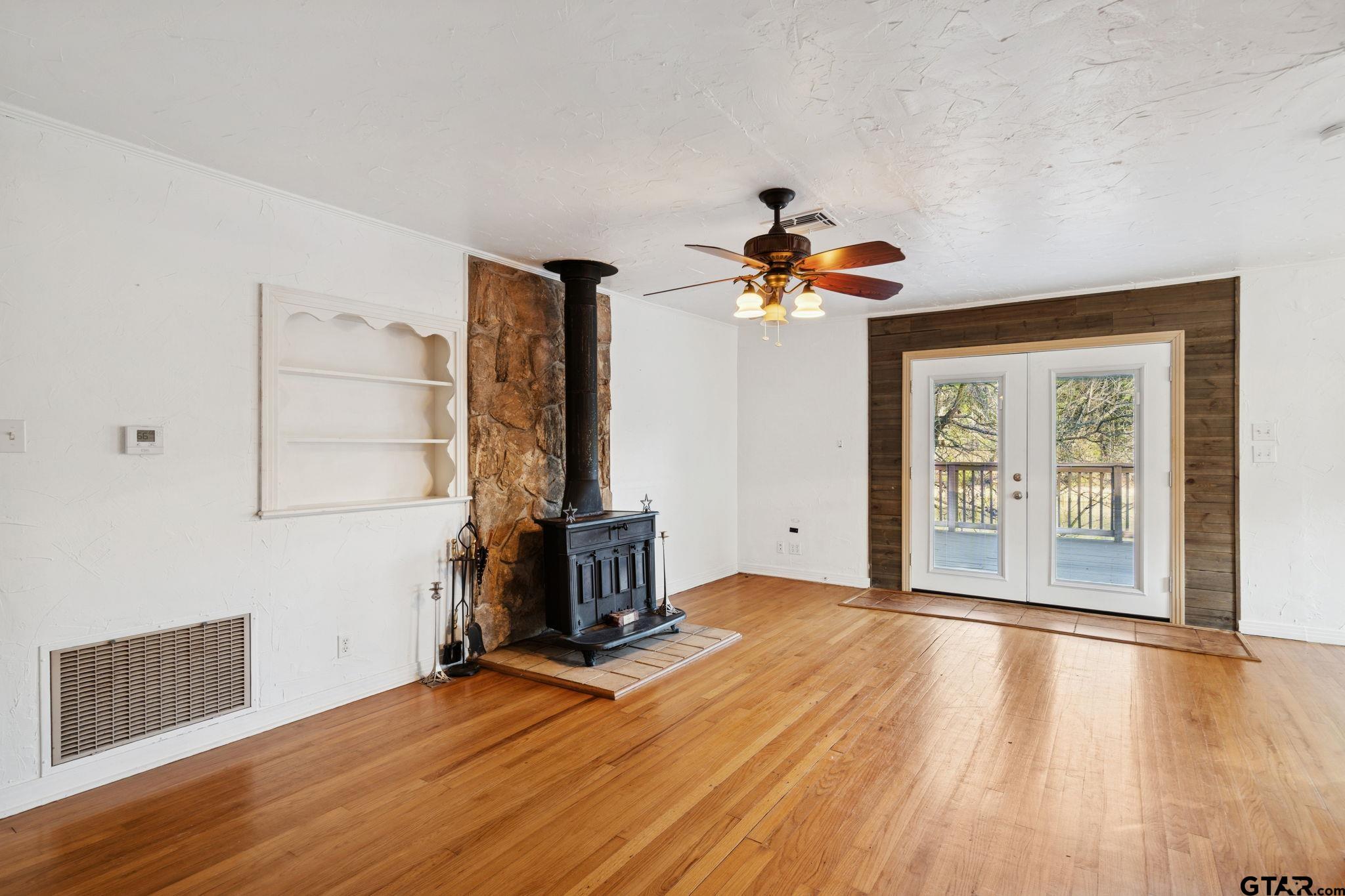 18621 County Road 477