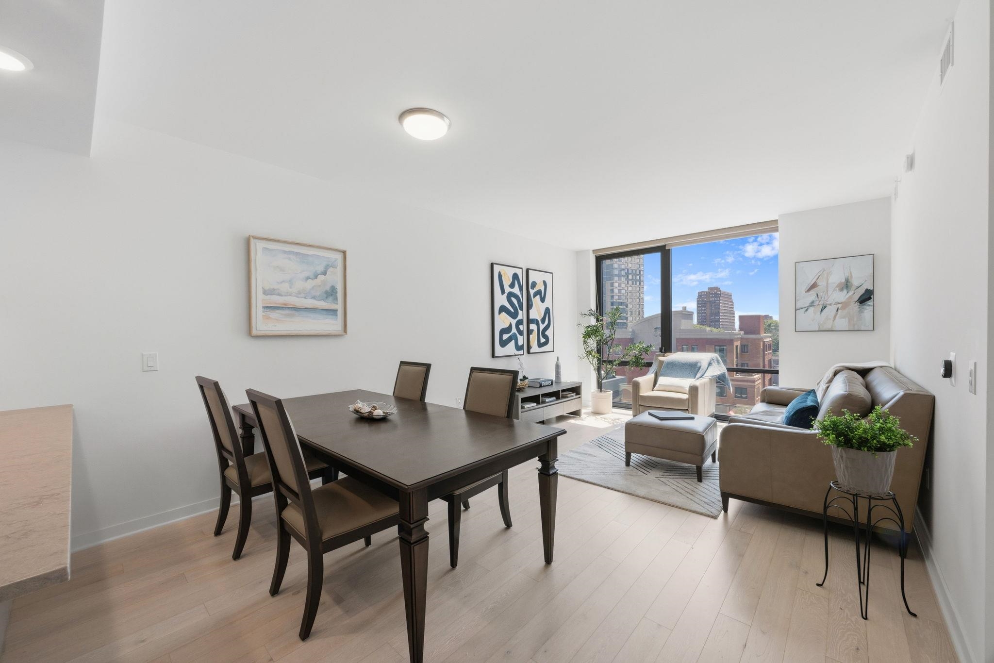 151 BAY ST Unit: 1005