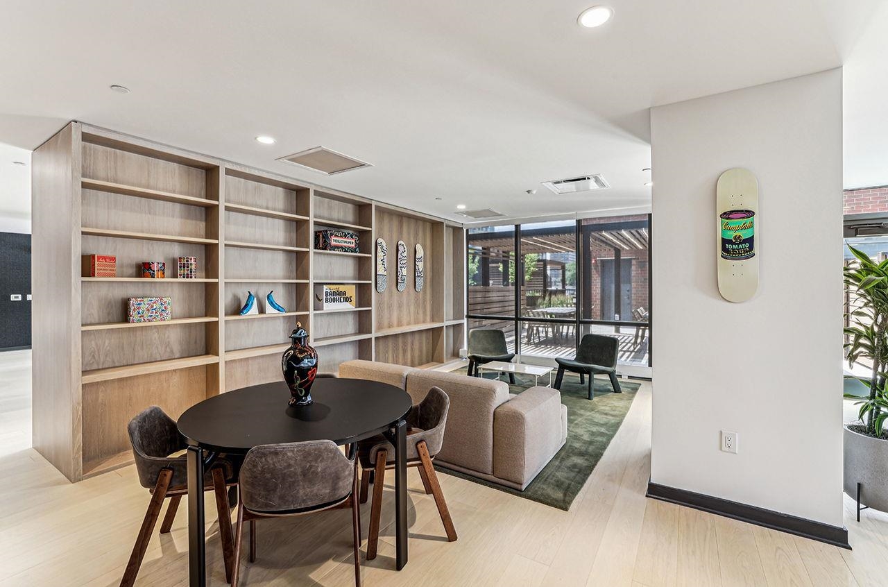 151 BAY ST Unit: 1005