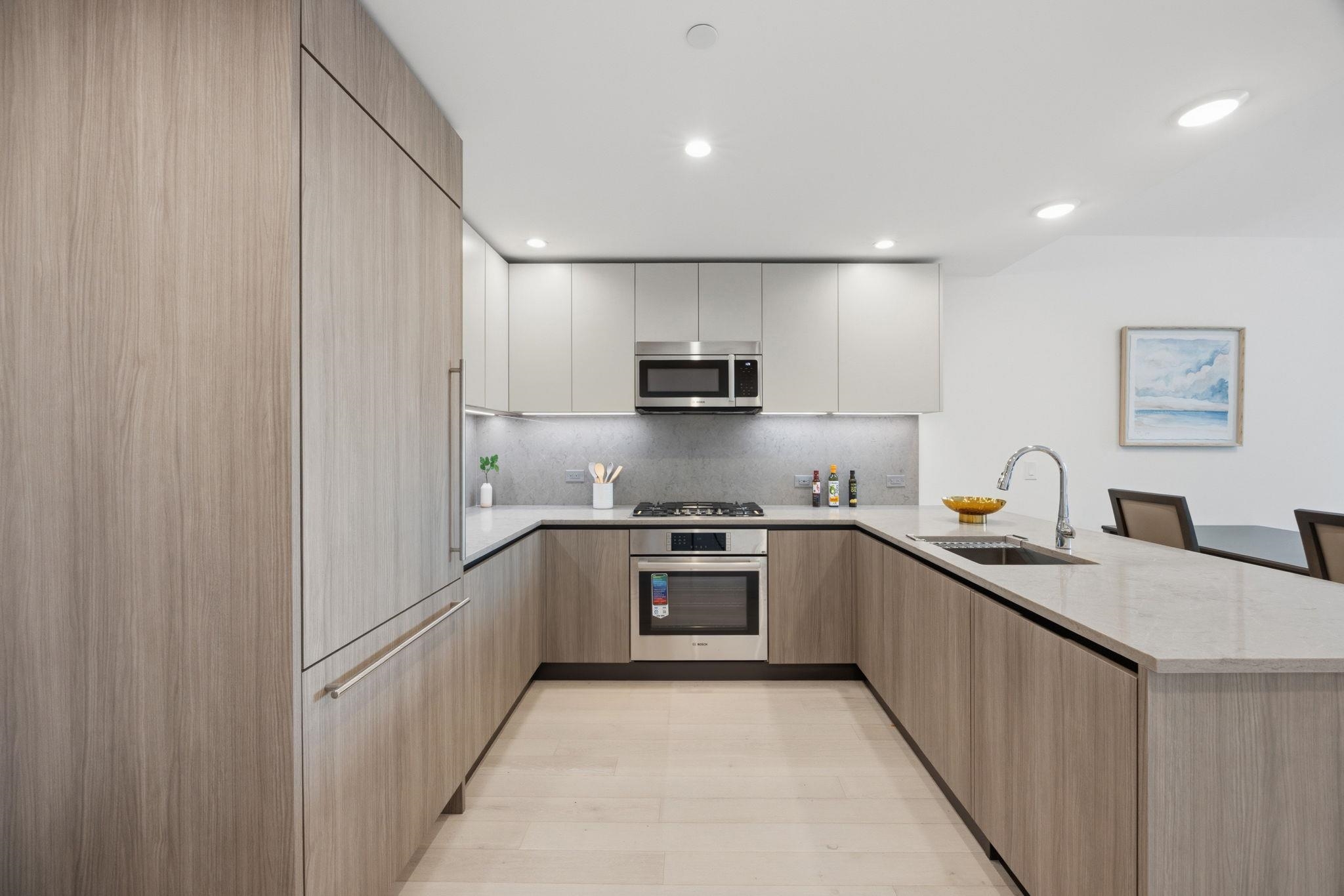 151 BAY ST Unit: 1005