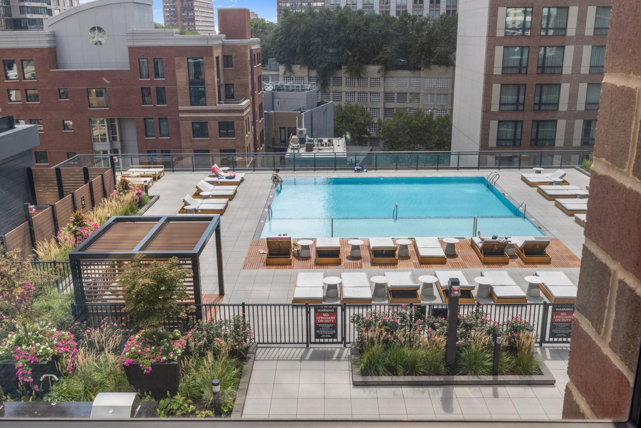 151 BAY ST Unit: 1005