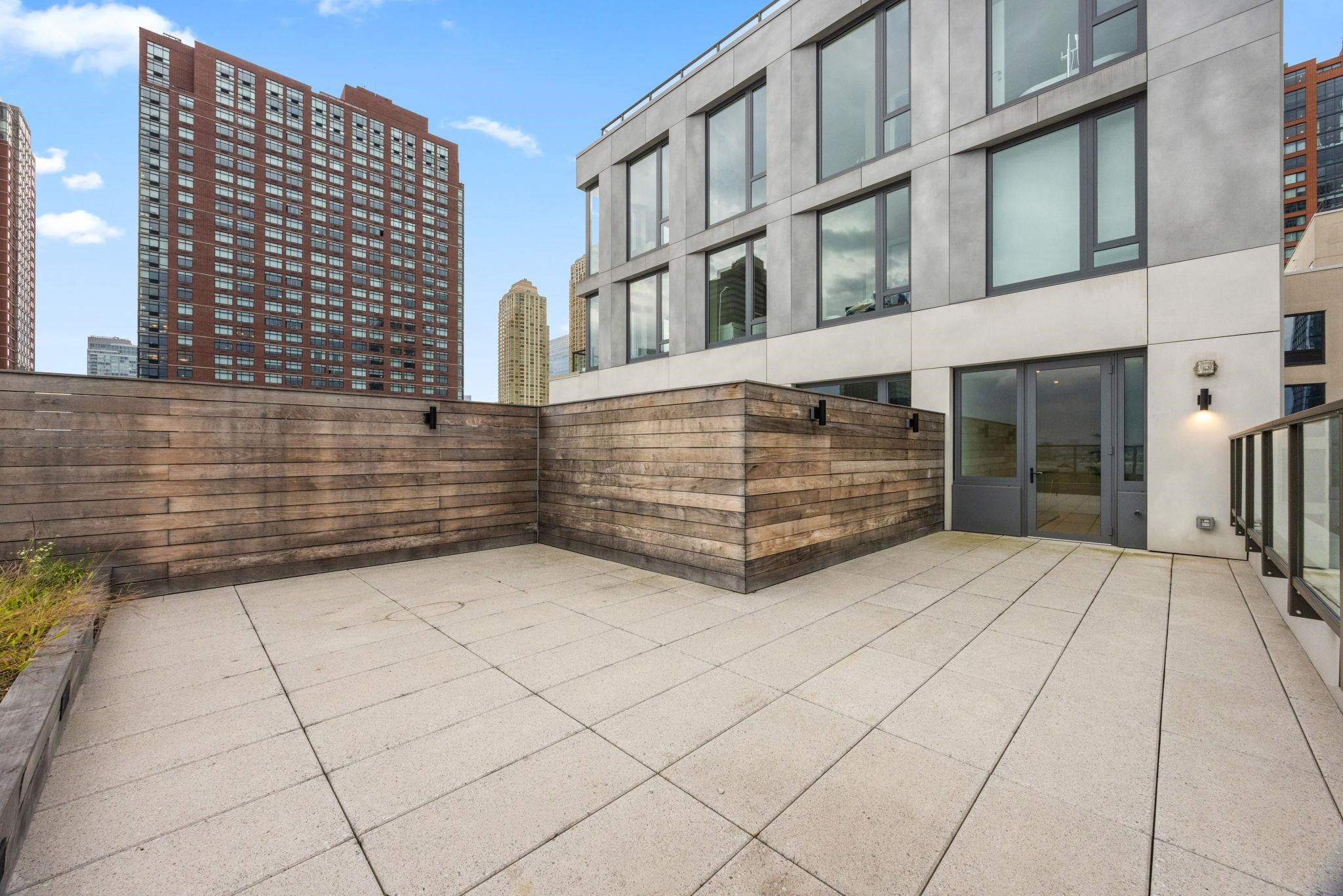 144 1ST ST Unit: 9N