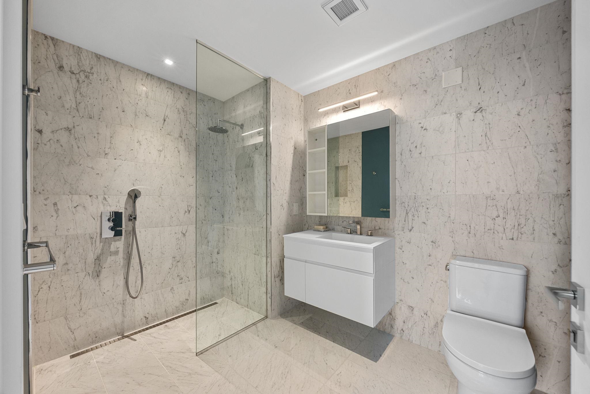 144 1ST ST Unit: 9N