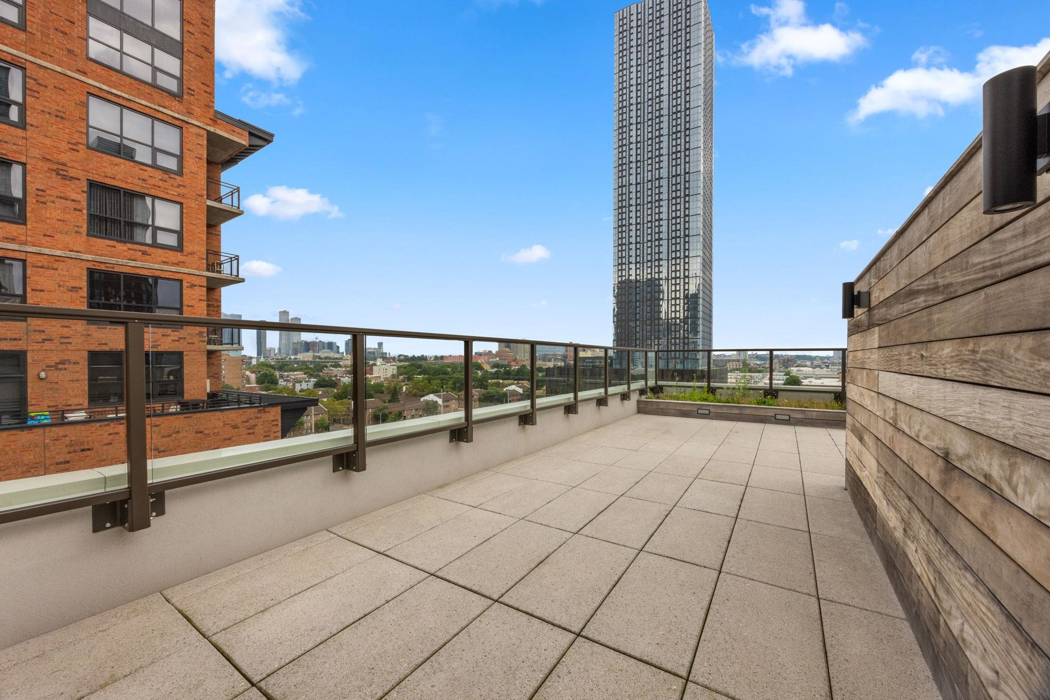 144 1ST ST Unit: 9N