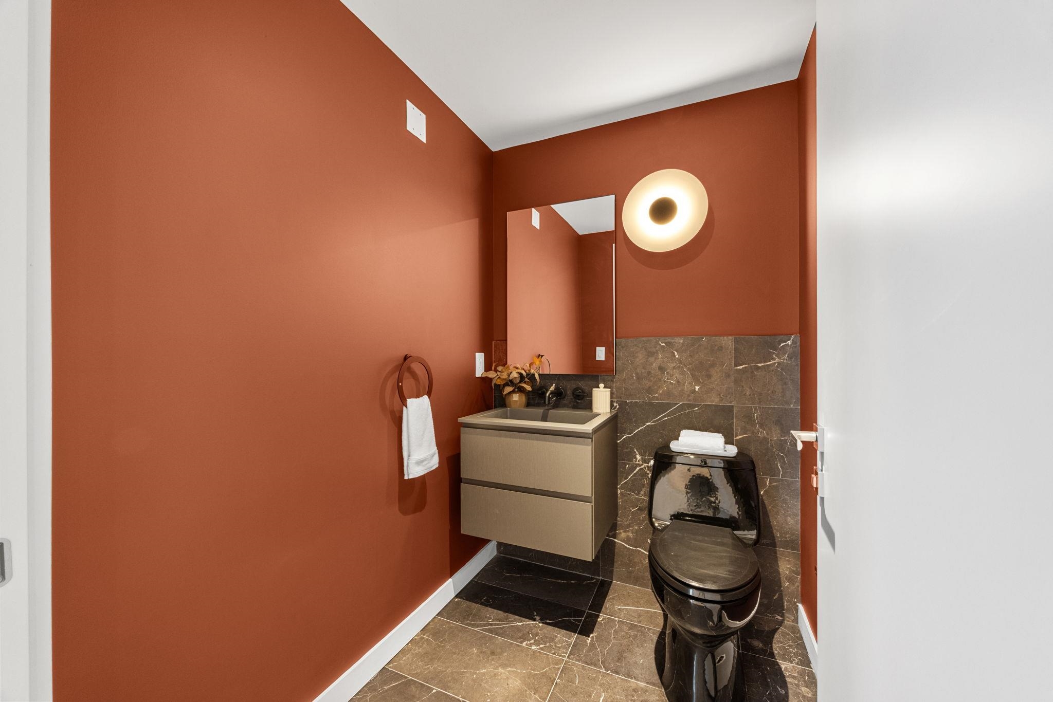 144 1ST ST Unit: 9N