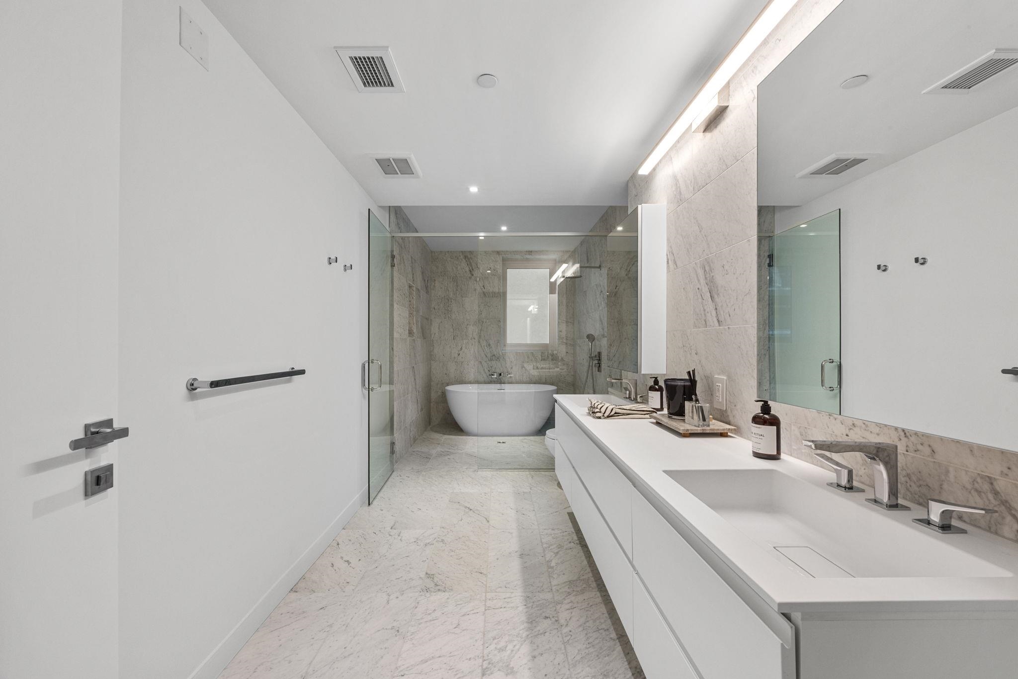 144 1ST ST Unit: 9N