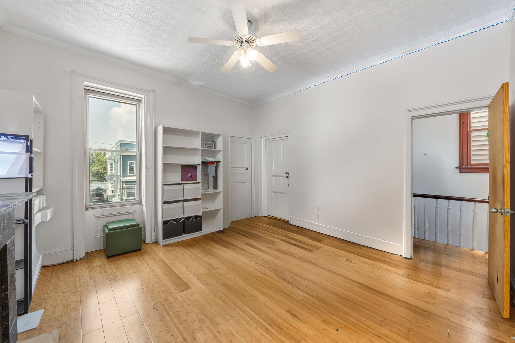 206 DANFORTH AVE