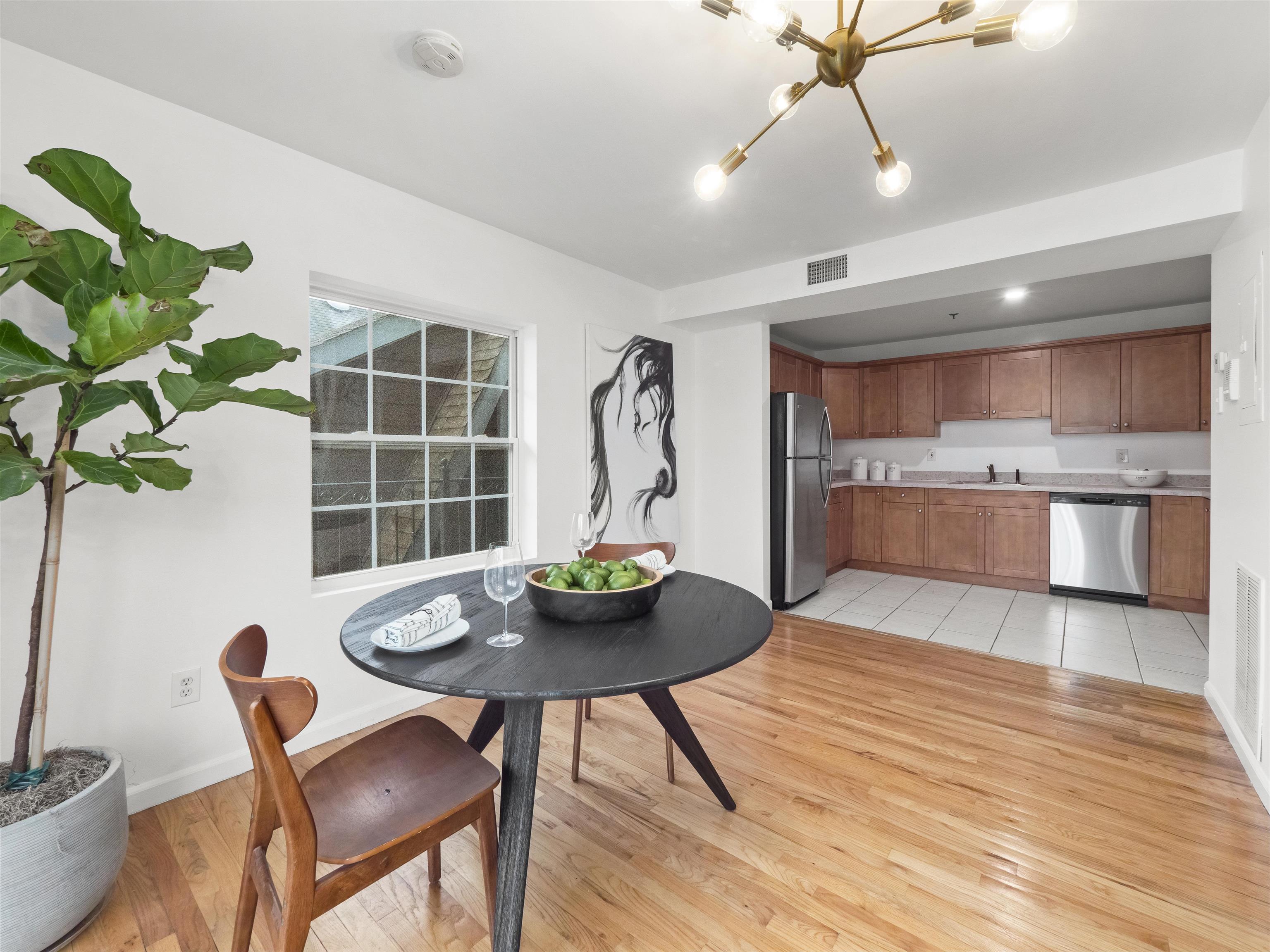 5311 FAIRVIEW TERRACE Unit: 3