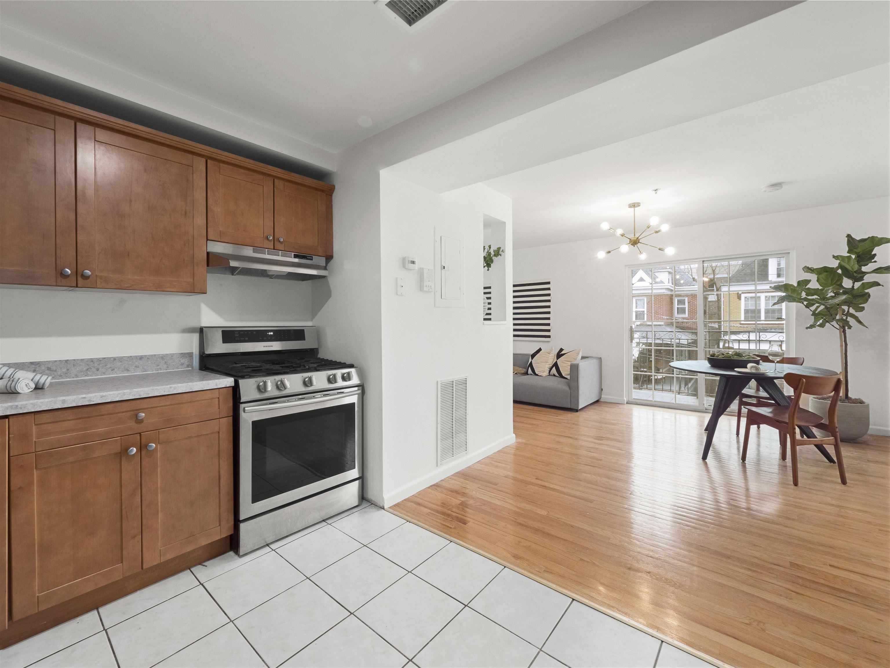 5311 FAIRVIEW TERRACE Unit: 3