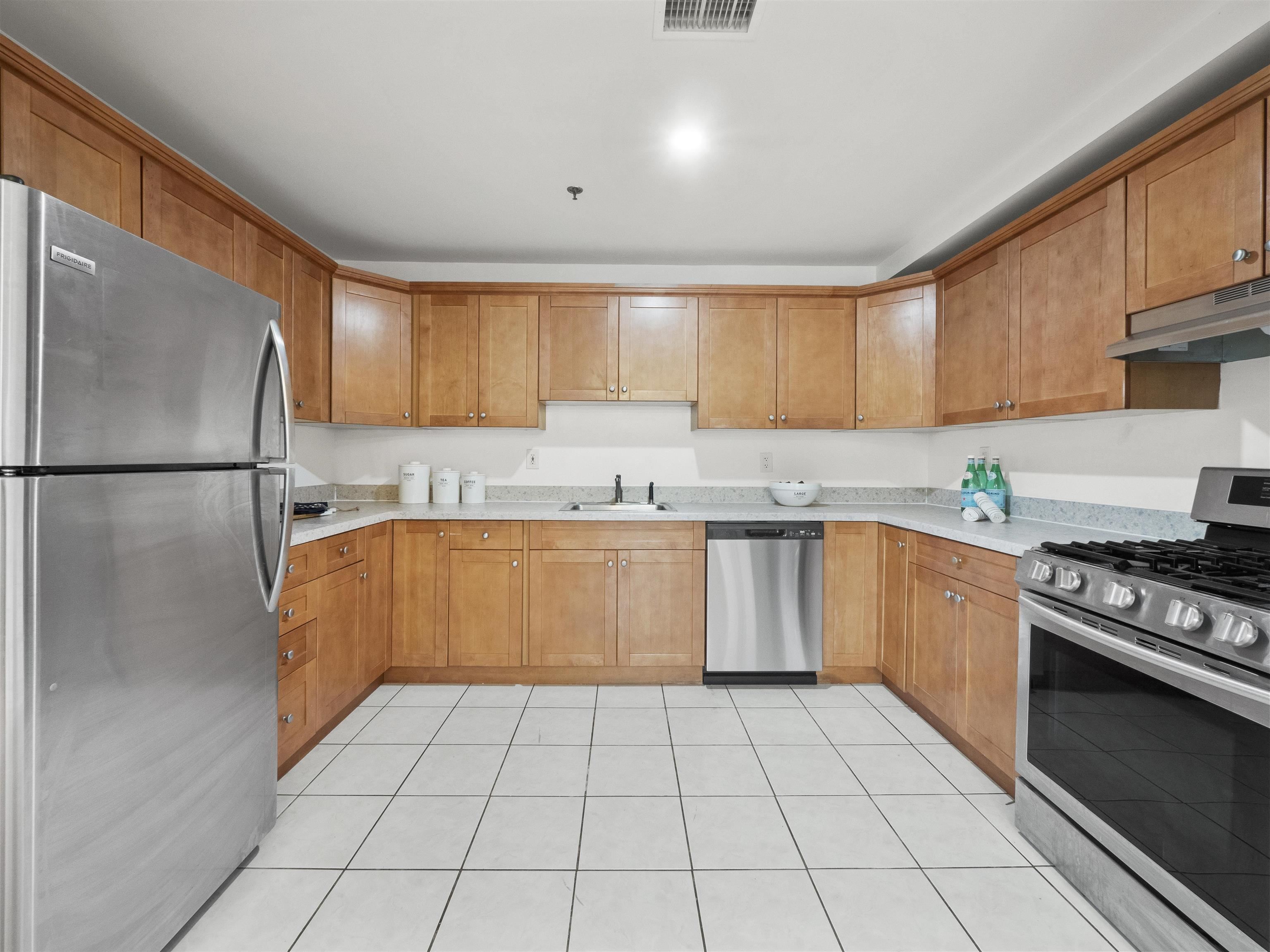 5311 FAIRVIEW TERRACE Unit: 3