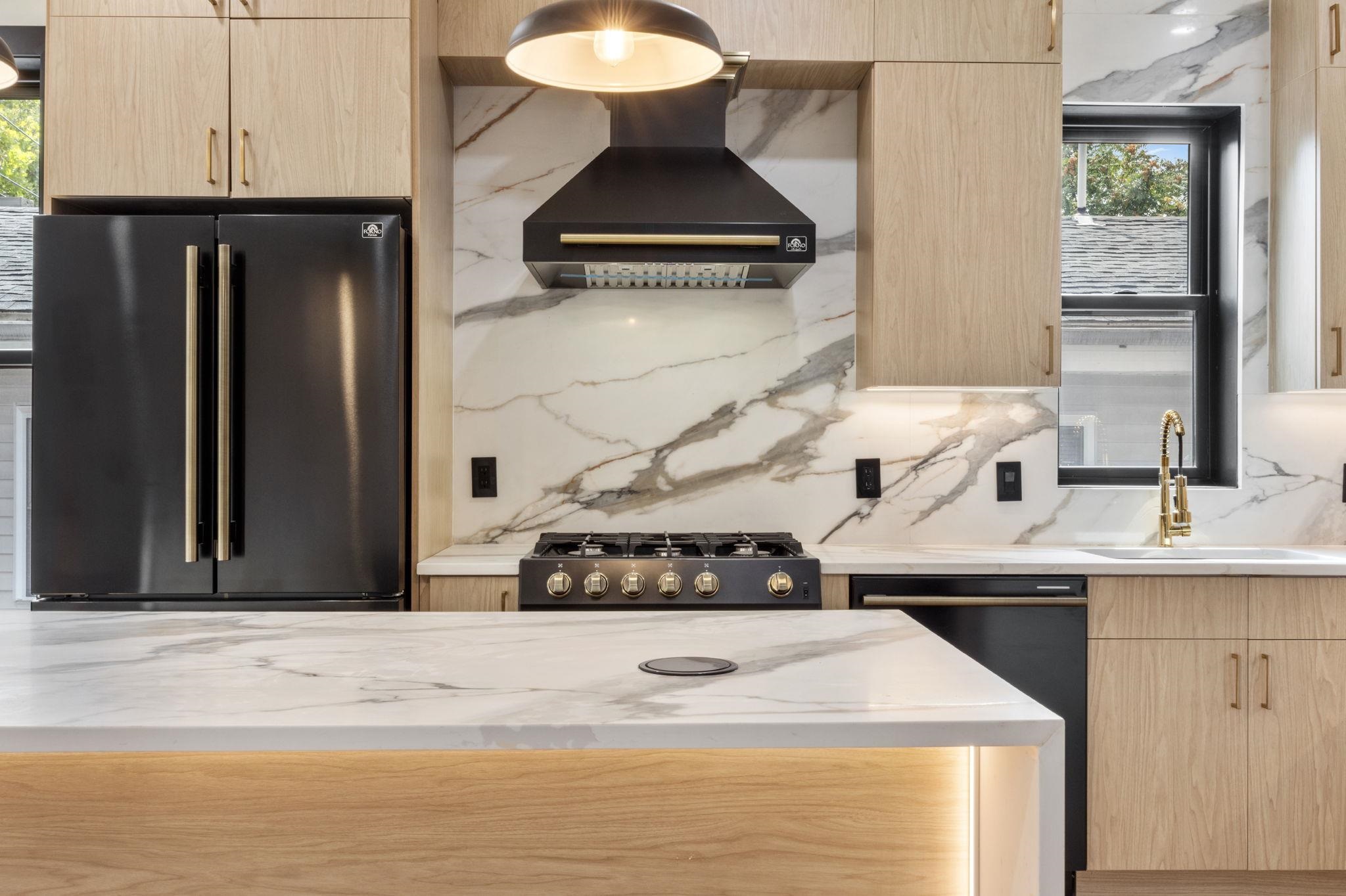 109 WEBSTER AVE Unit: 2