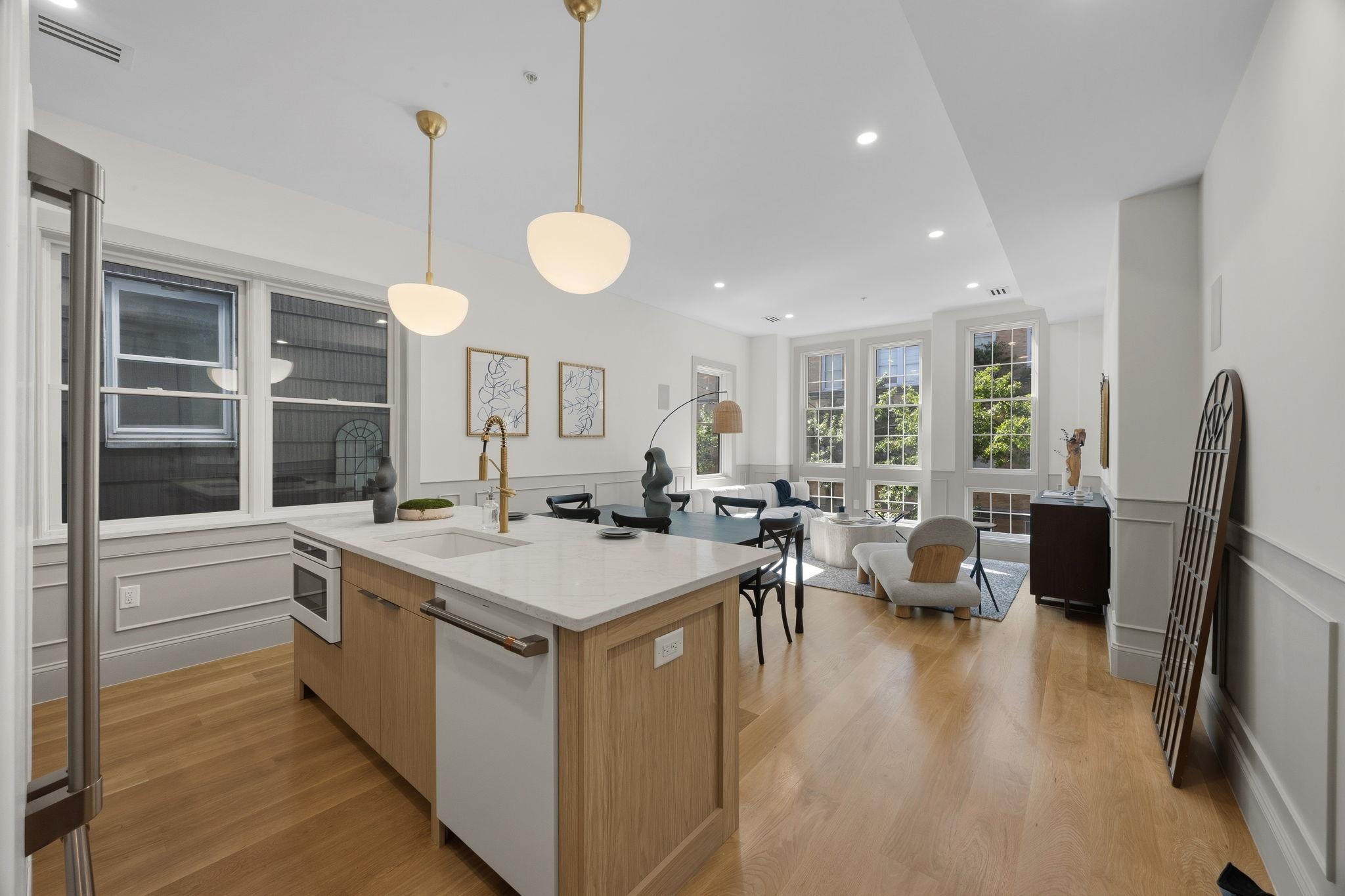 206 SHERMAN AVE Unit: 2