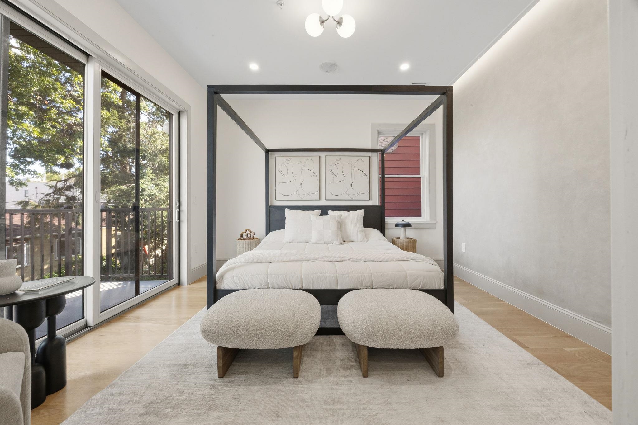 206 SHERMAN AVE Unit: 2