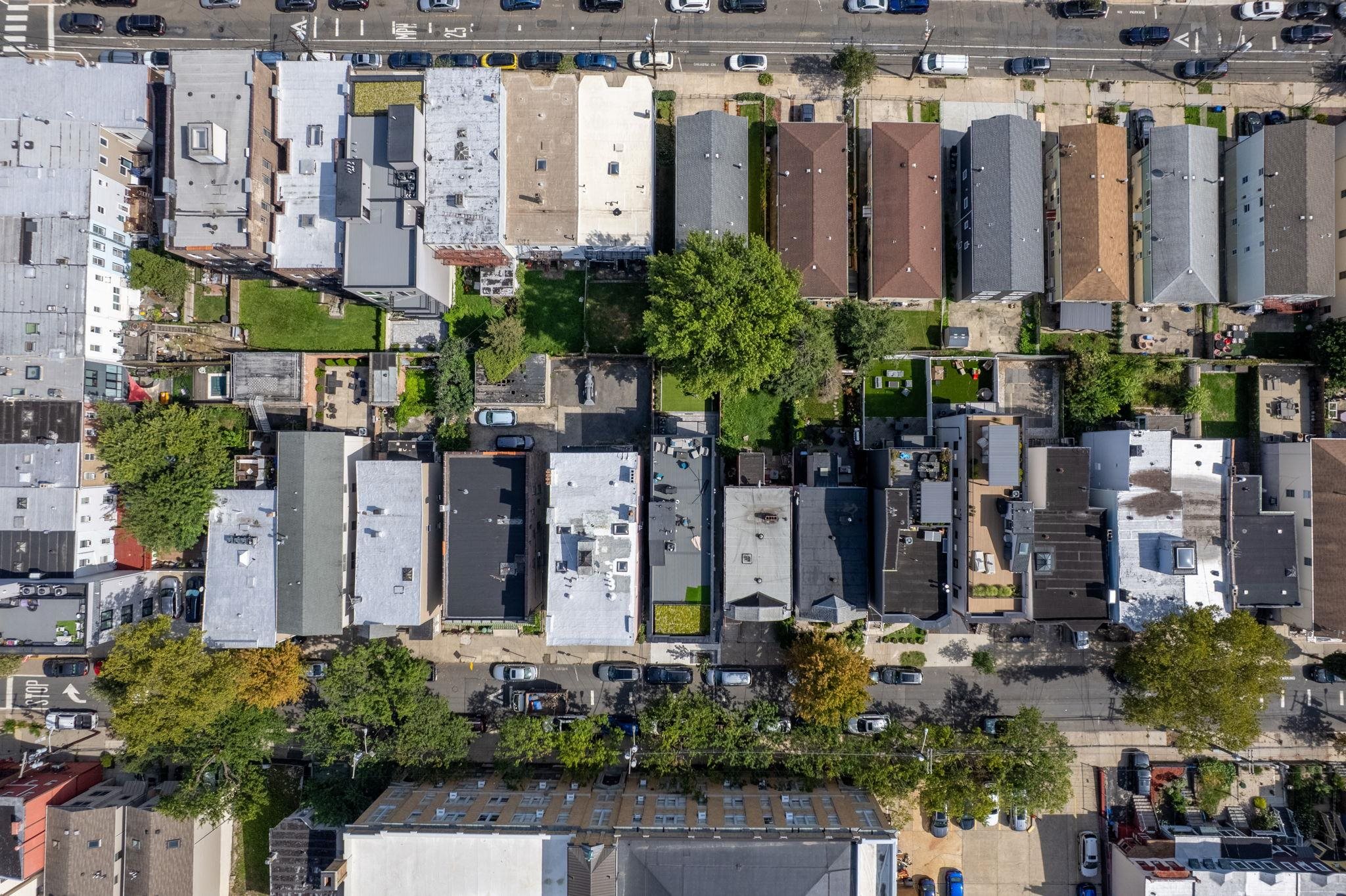 206 SHERMAN AVE Unit: 2