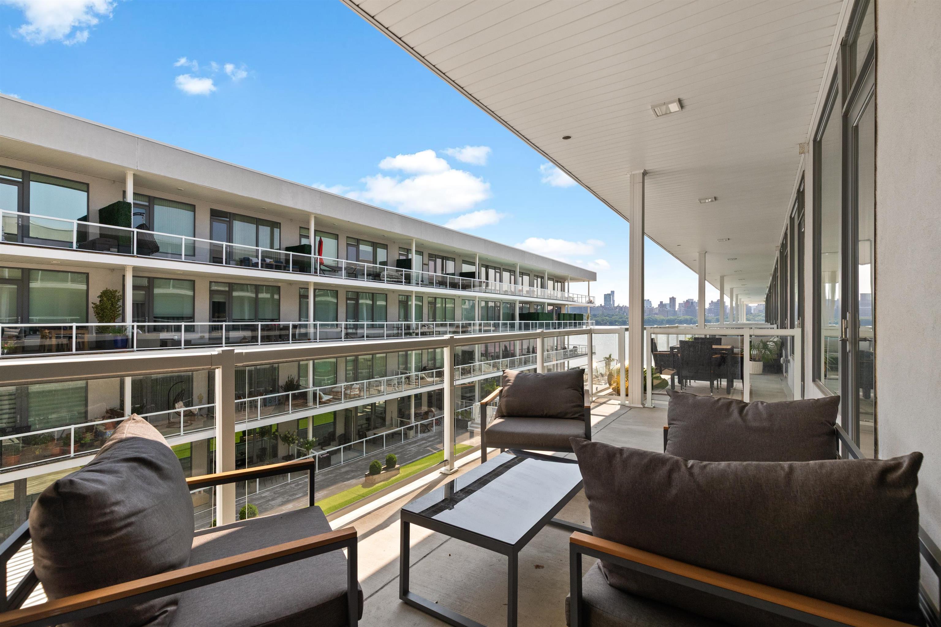 3 SOMERSET LANE Unit: 501