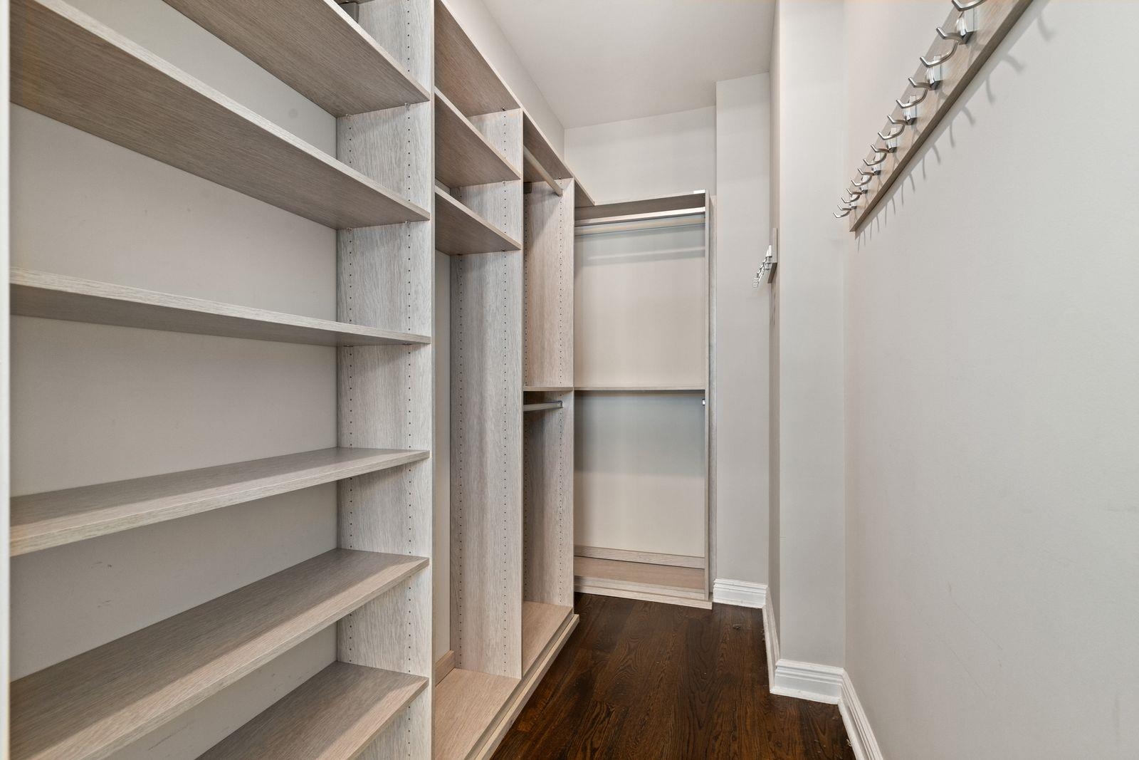 3 SOMERSET LANE Unit: 501