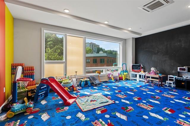 3 SOMERSET LANE Unit: 501